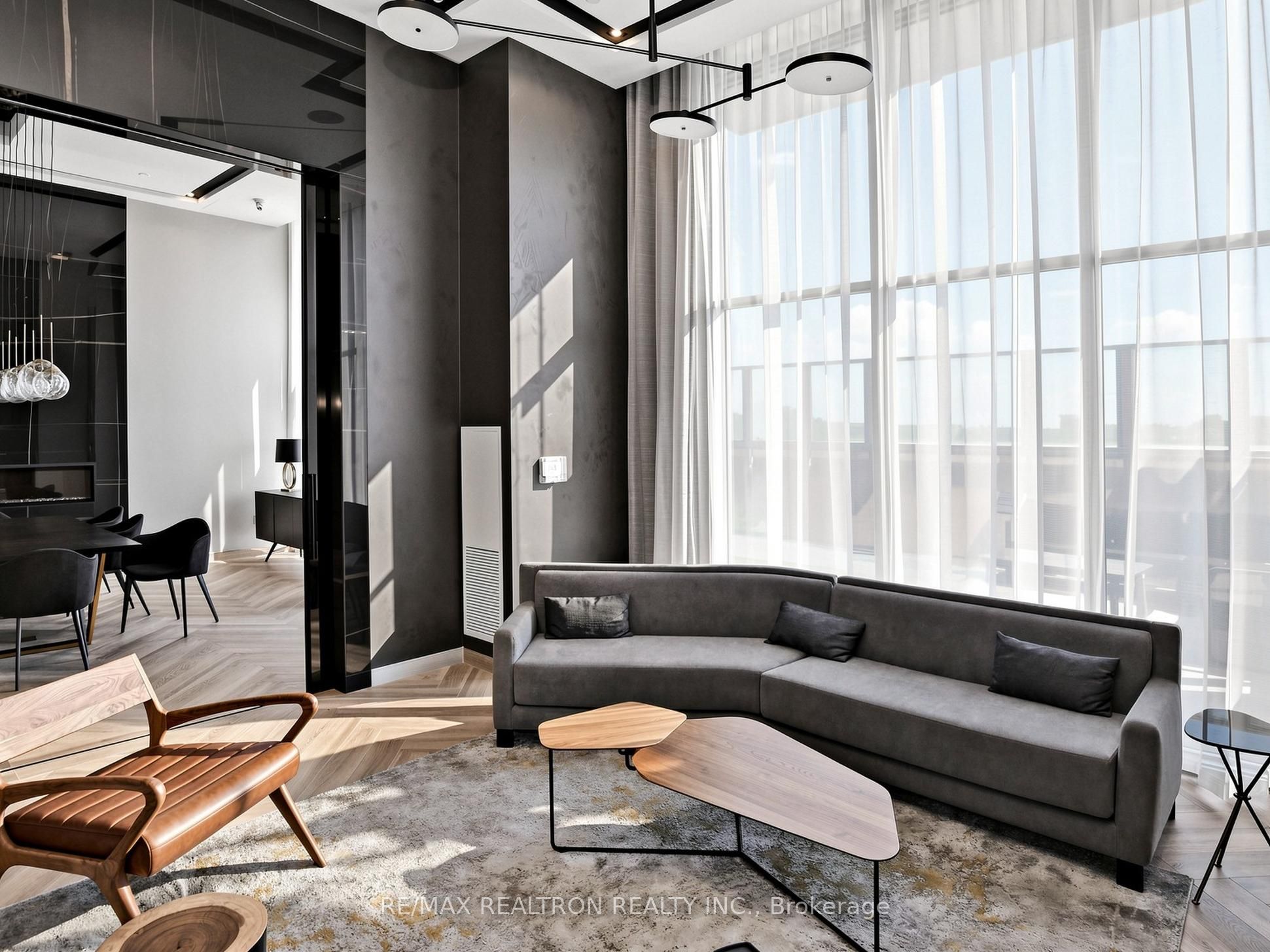 225 Village Green Square 2507, Toronto, ON M1S 0L3 photo 5