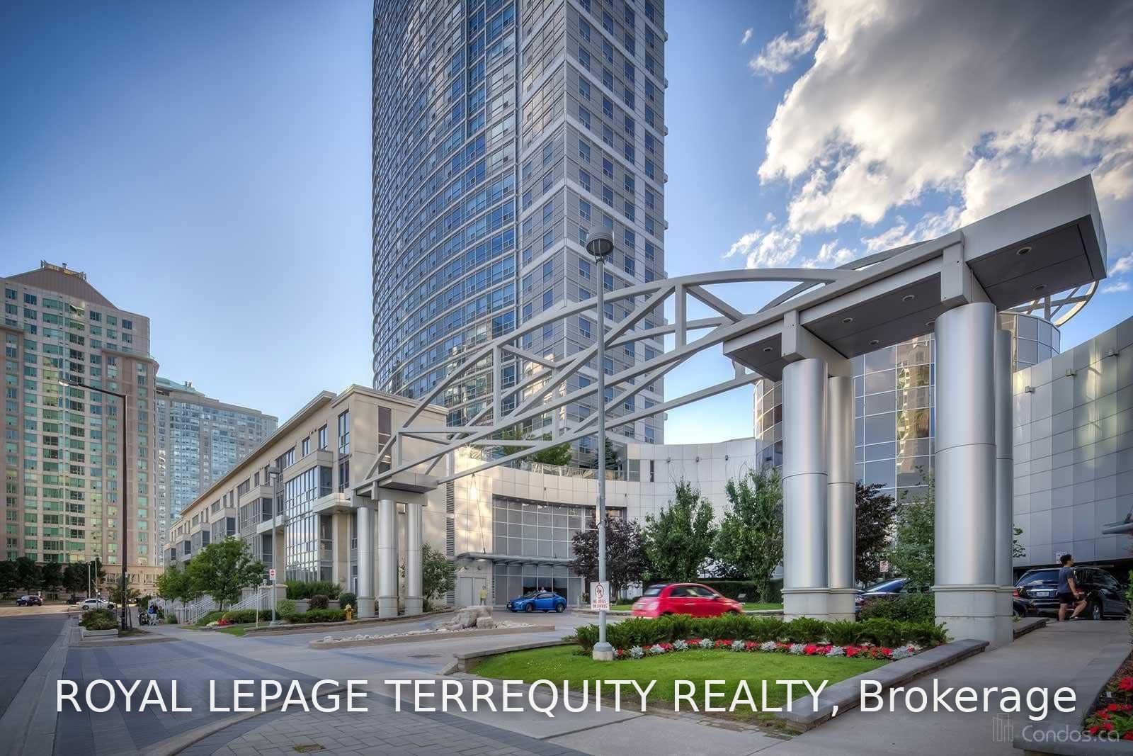 36 Lee Centre Drive Th108, Toronto, ON M1H 3K2 photo 3