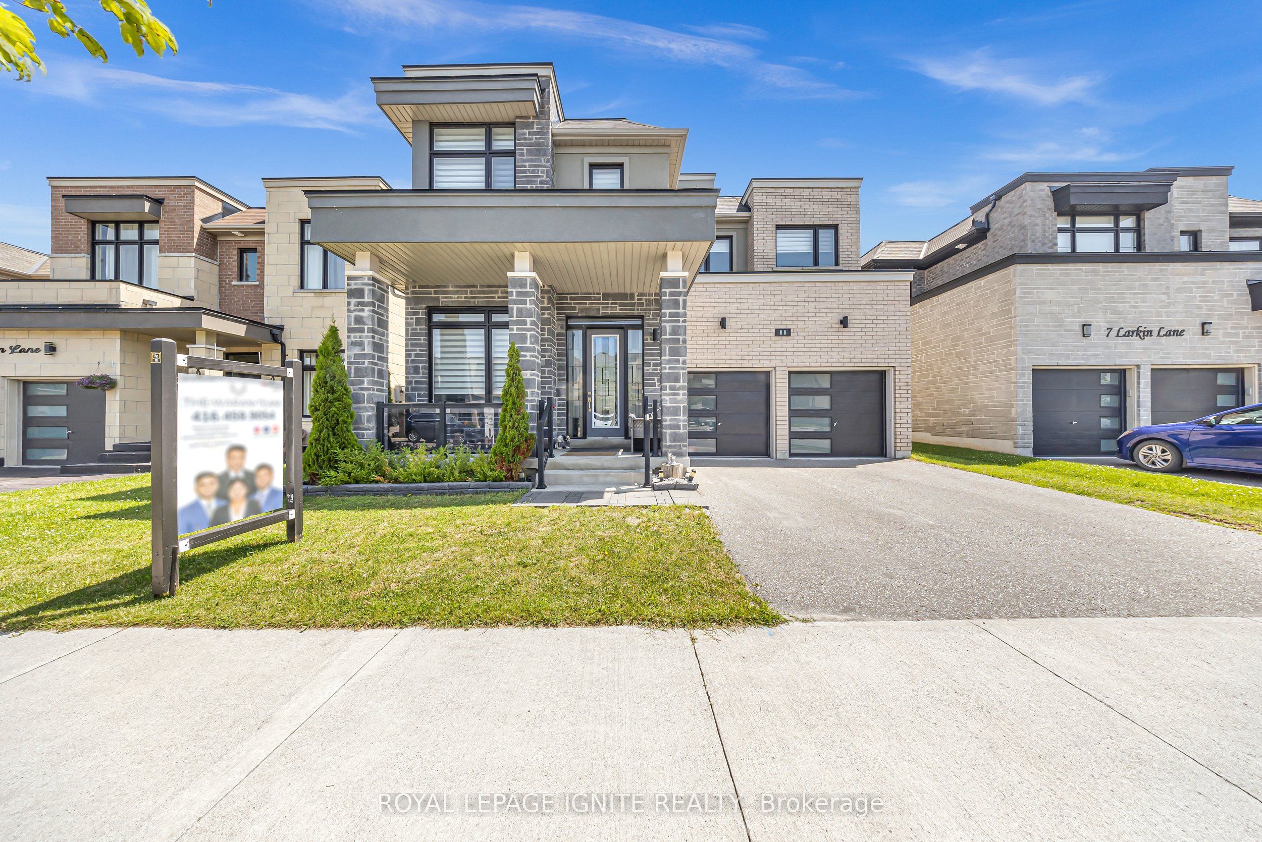 11 Larkin Lane, Clarington, ON L1C 4A7 photo 2