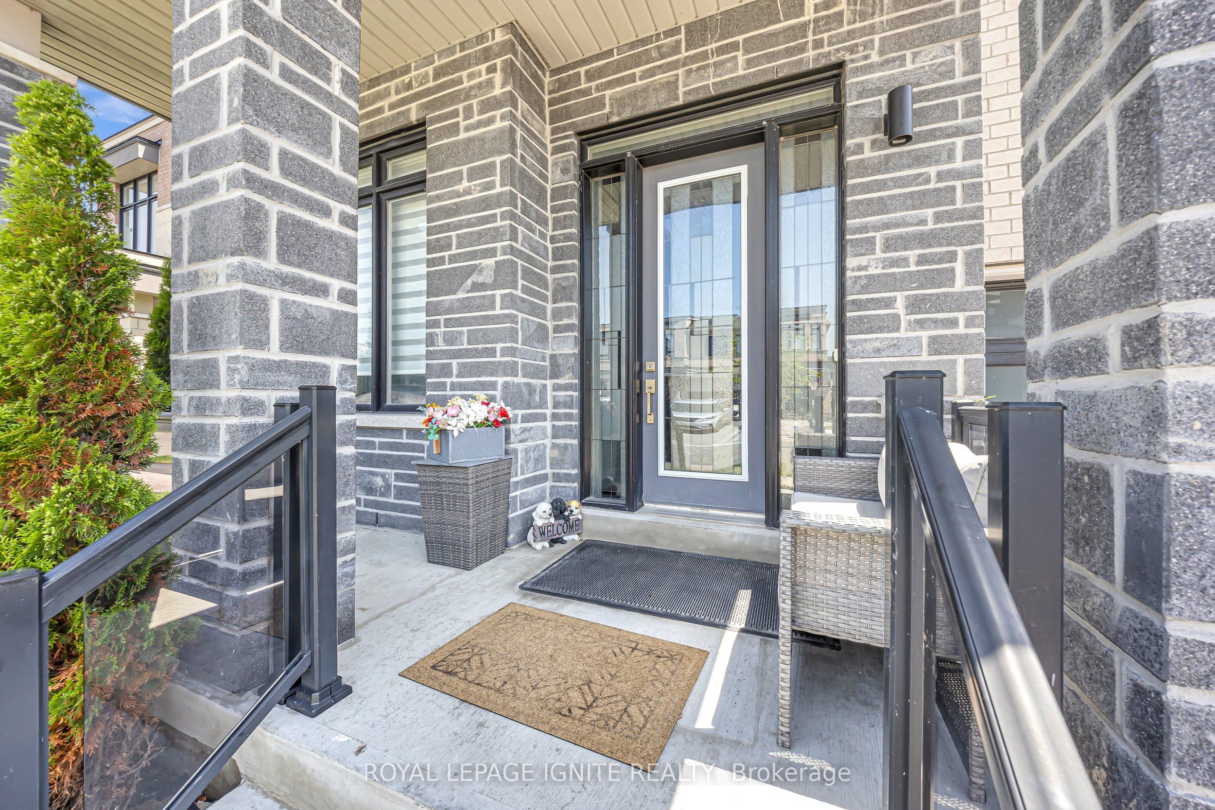 11 Larkin Lane, Clarington, ON L1C 4A7 photo 3