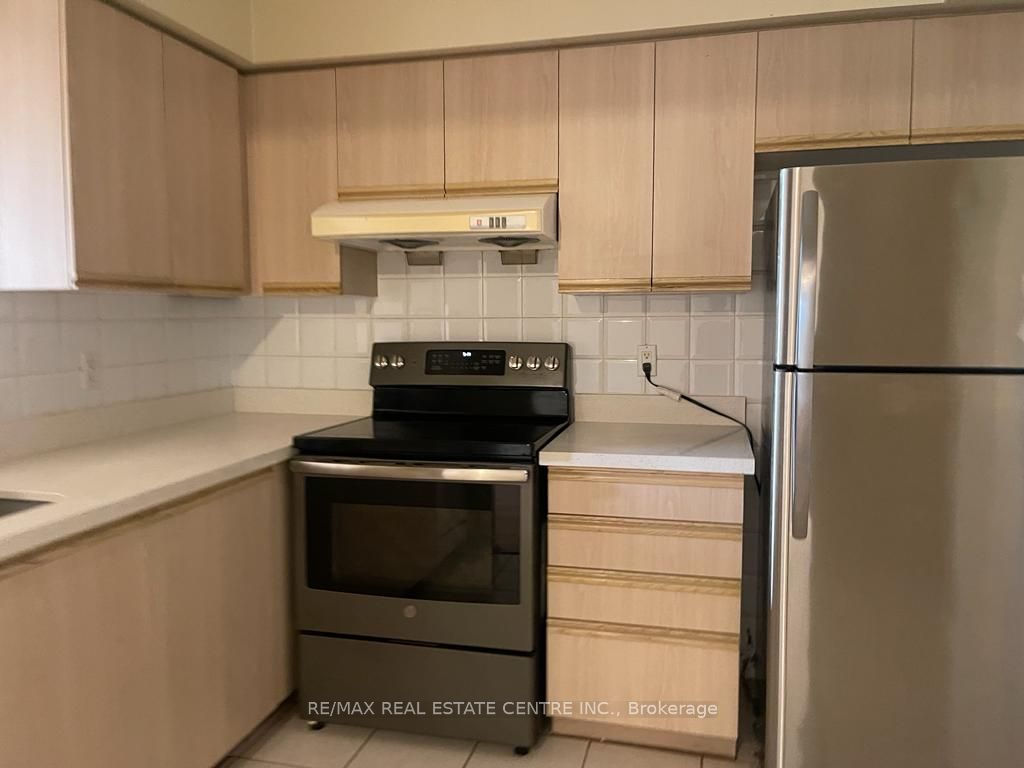 117 Omni Drive 20, Toronto, ON M1P 5A5 photo 4