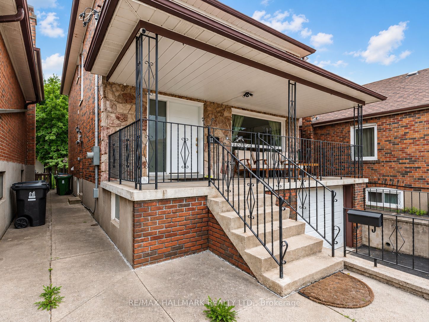 41 Woodville Avenue Main & Second Floor, Toronto, ON M4K 2J5 photo 3