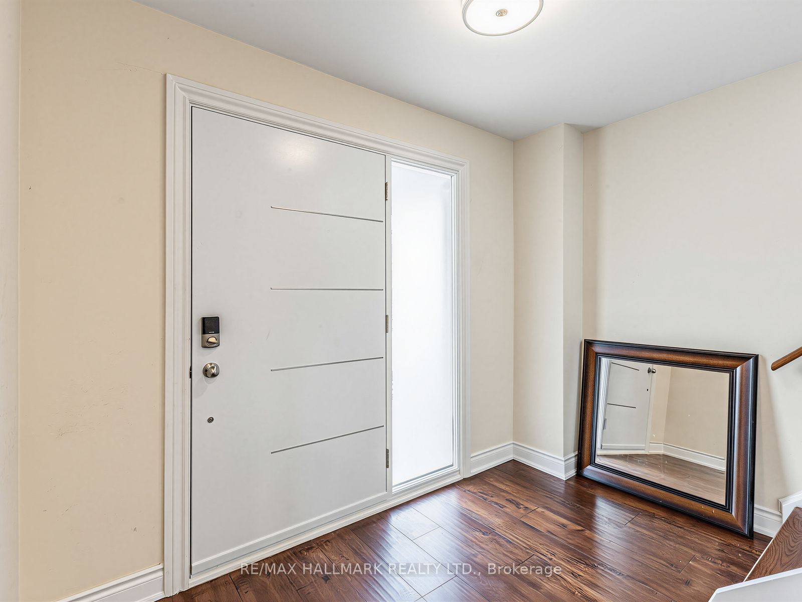 41 Woodville Avenue Main & Second Floor, Toronto, ON M4K 2J5 photo 5