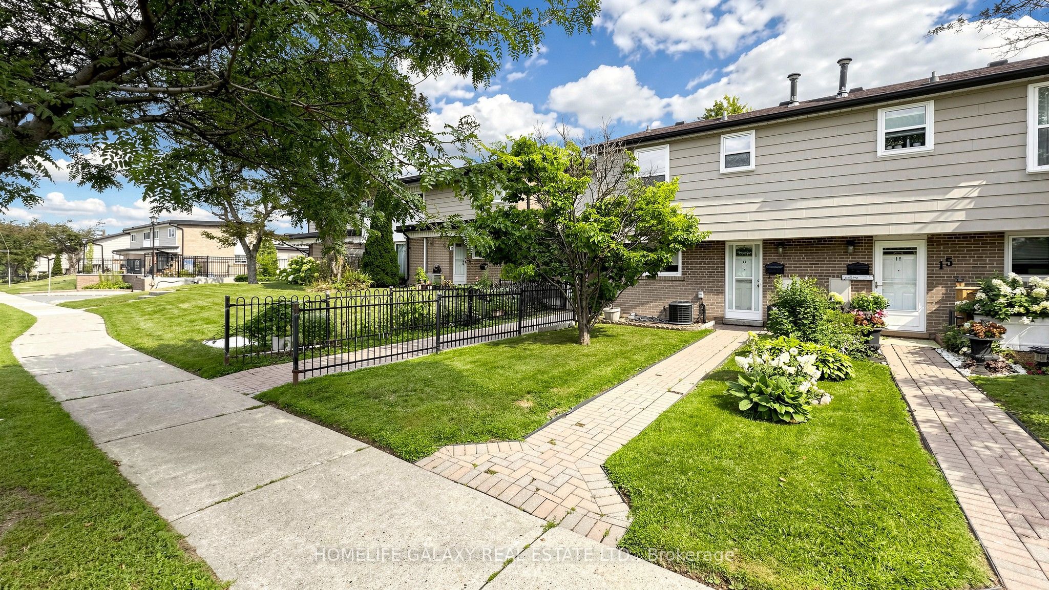 925 Bayly Street 16, Pickering, ON L1W 1L4 photo 5