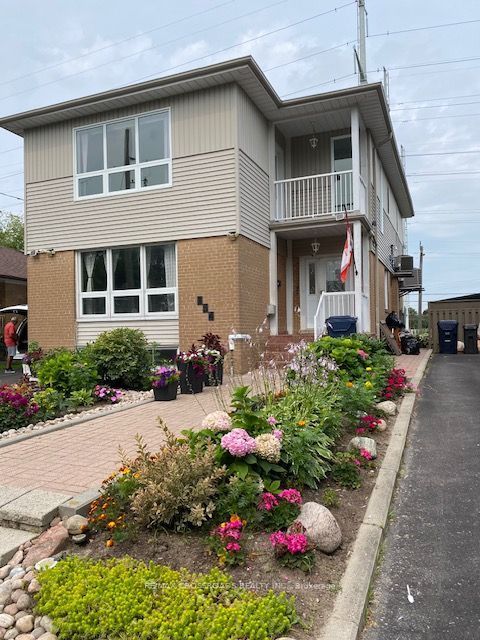 134 Sedgemount Drive 2nd Fl, Toronto, ON L6A 0V3