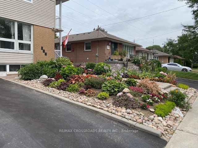 134 Sedgemount Drive 2nd Fl, Toronto, ON L6A 0V3 photo 3