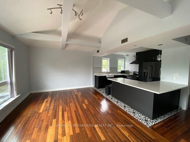134 Sedgemount Drive 2nd Fl, Toronto, ON L6A 0V3 photo 4