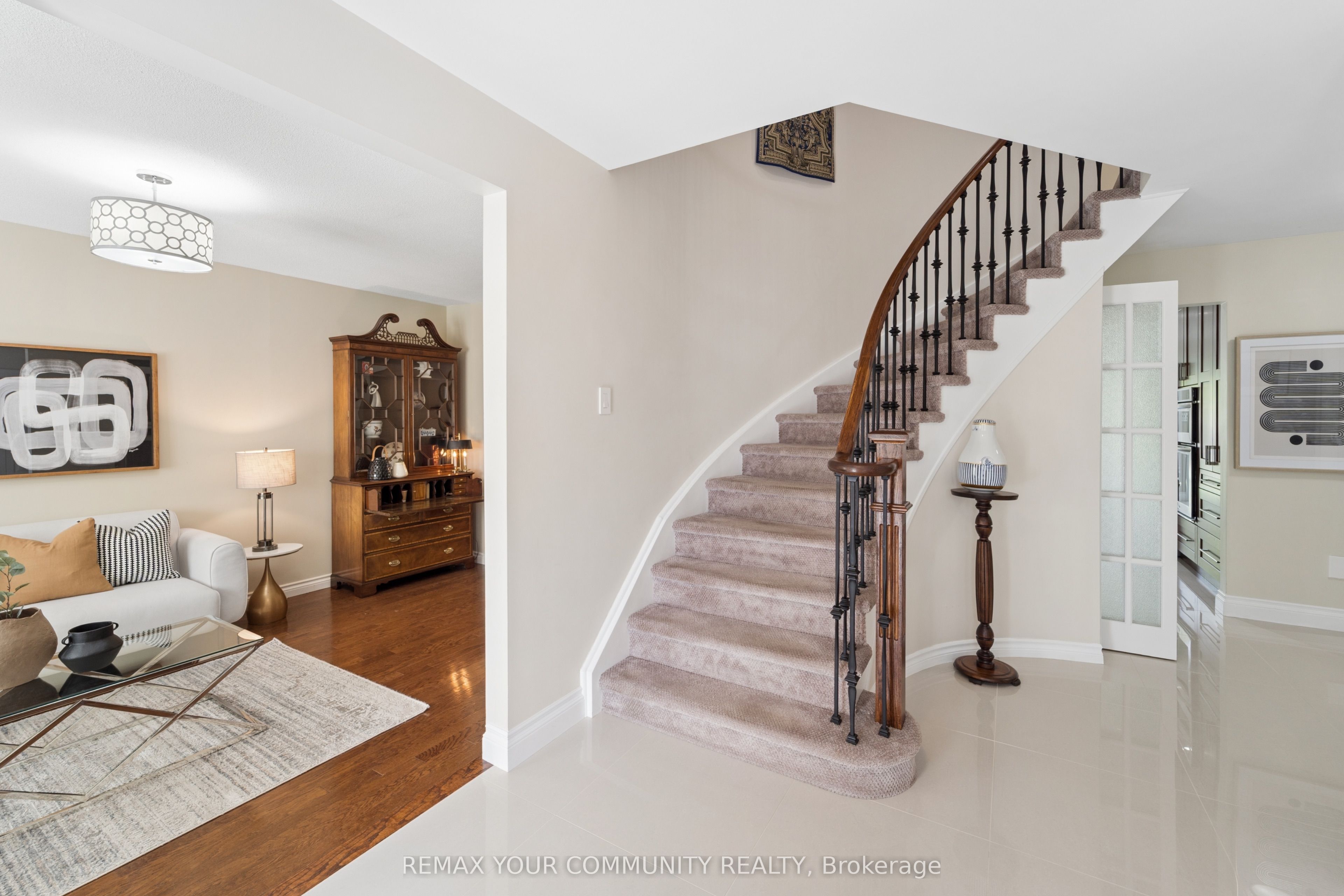 5 Carriage Lane, Clarington, ON L1E 1J9 photo 5