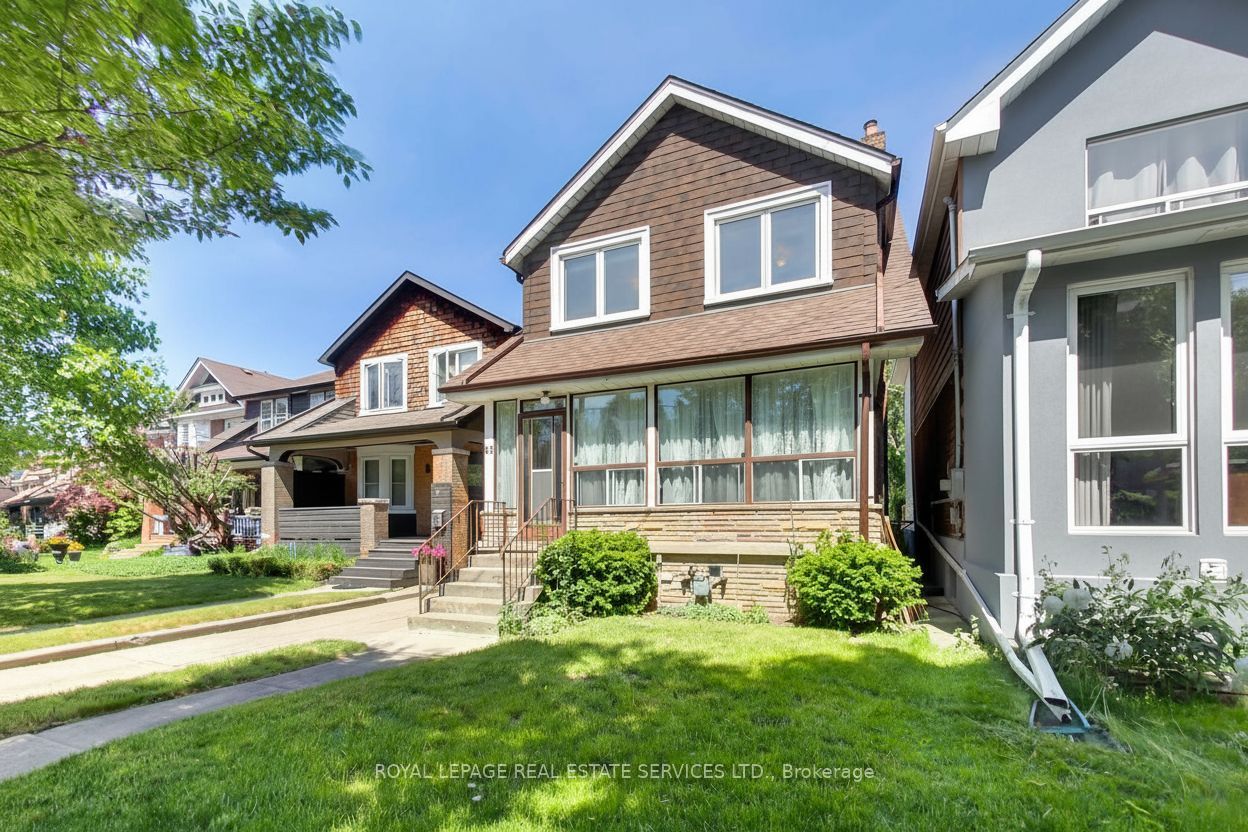 85 Dawes Road, Toronto, ON M4C 5B2 photo 2