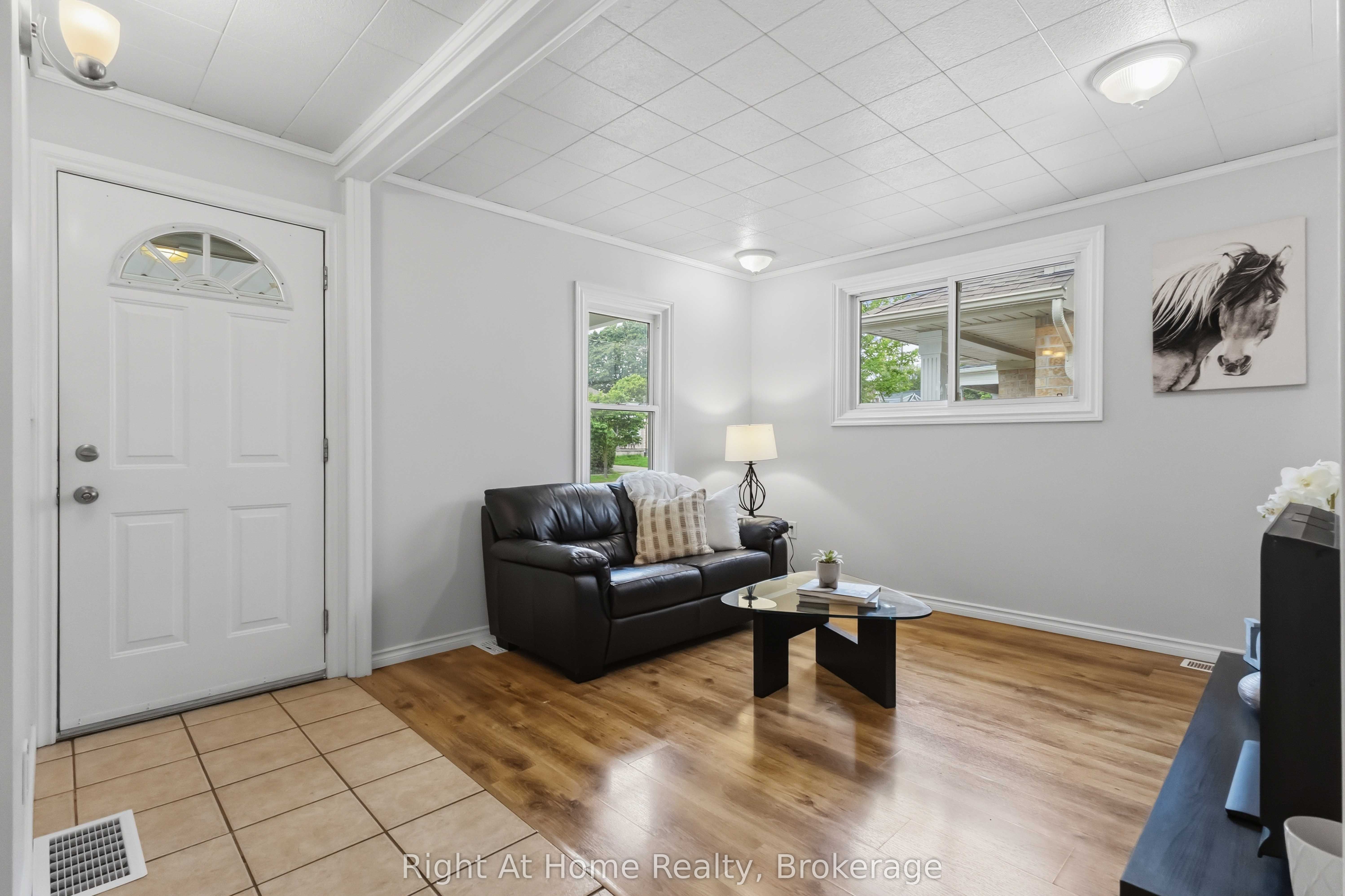 127 Montrave Avenue, Oshawa, ON L1J 4R6 photo 4