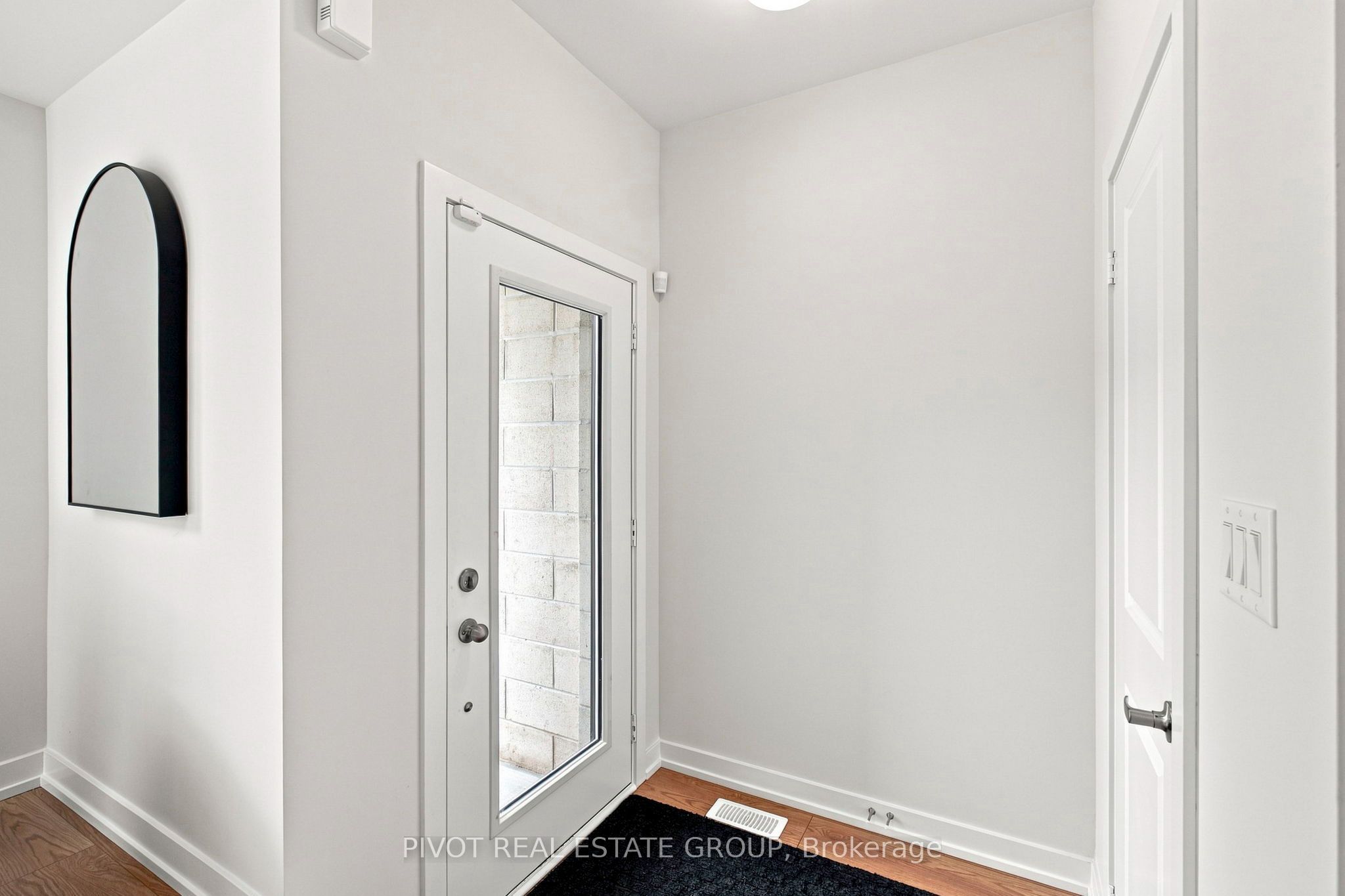 11 Pluto Way, Whitby, ON L1M 0M7 photo 5