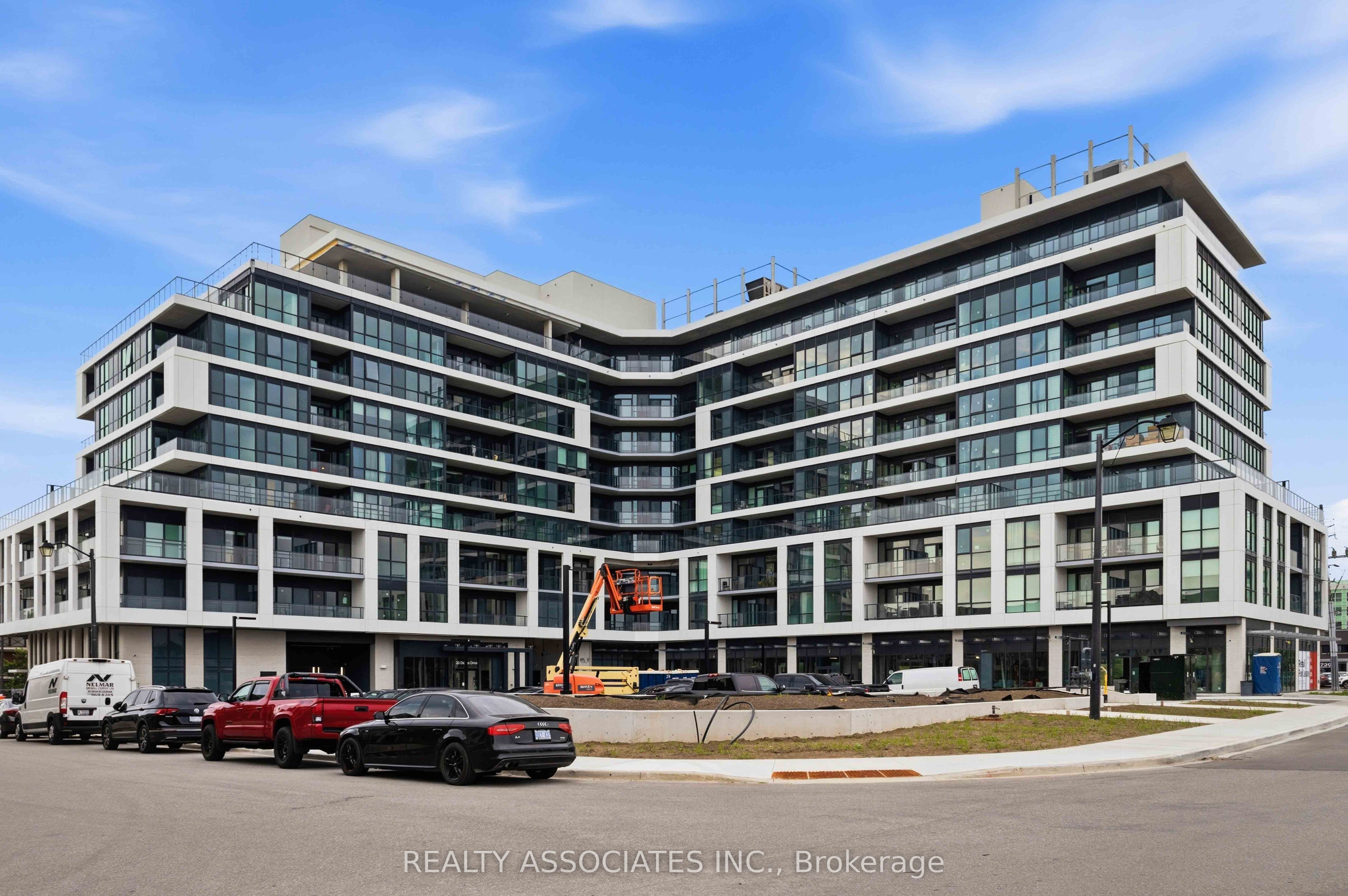 20 Deans Drive 814, Toronto, ON M1L 0J7 photo 2