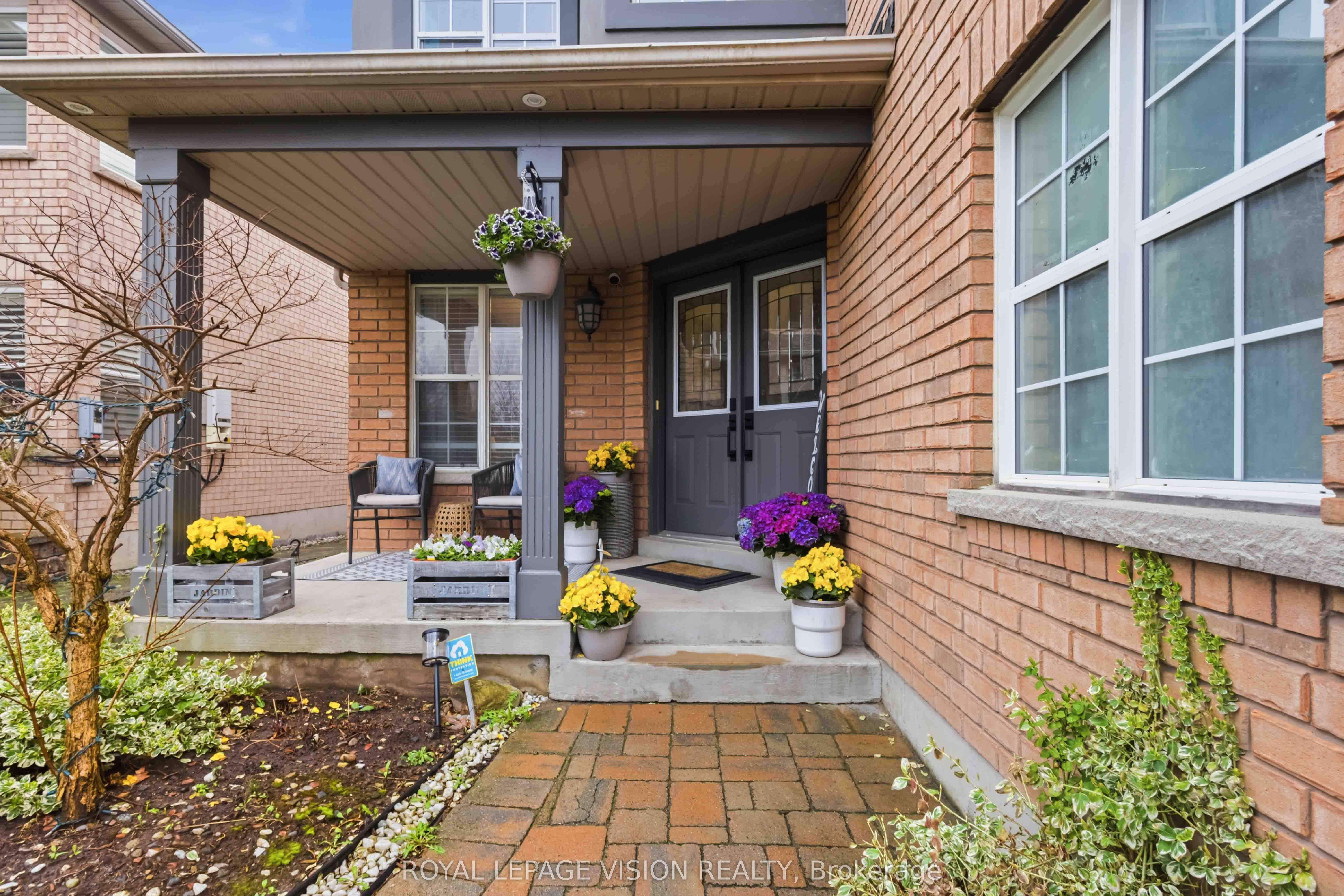 55 Medland Avenue E, Whitby, ON L1P 1S7 photo 4