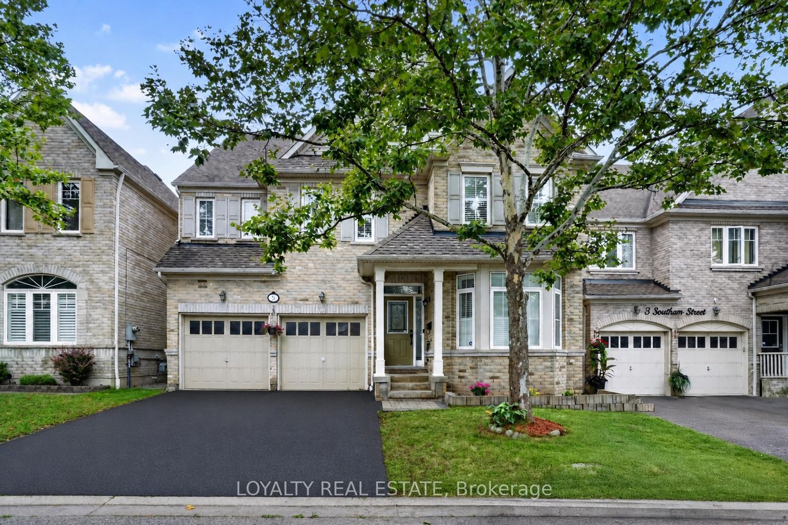 5 Southam Street, Ajax, ON L1Z 1R6