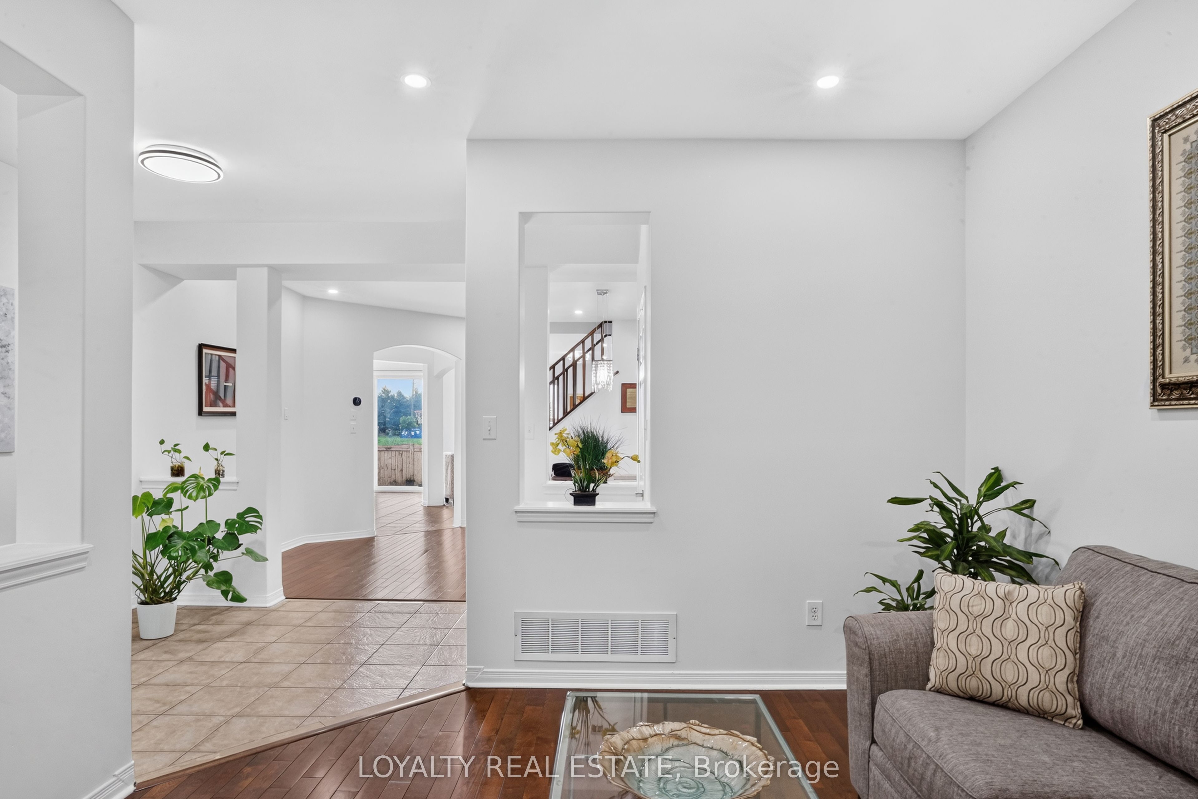 5 Southam Street, Ajax, ON L1Z 1R6 photo 3