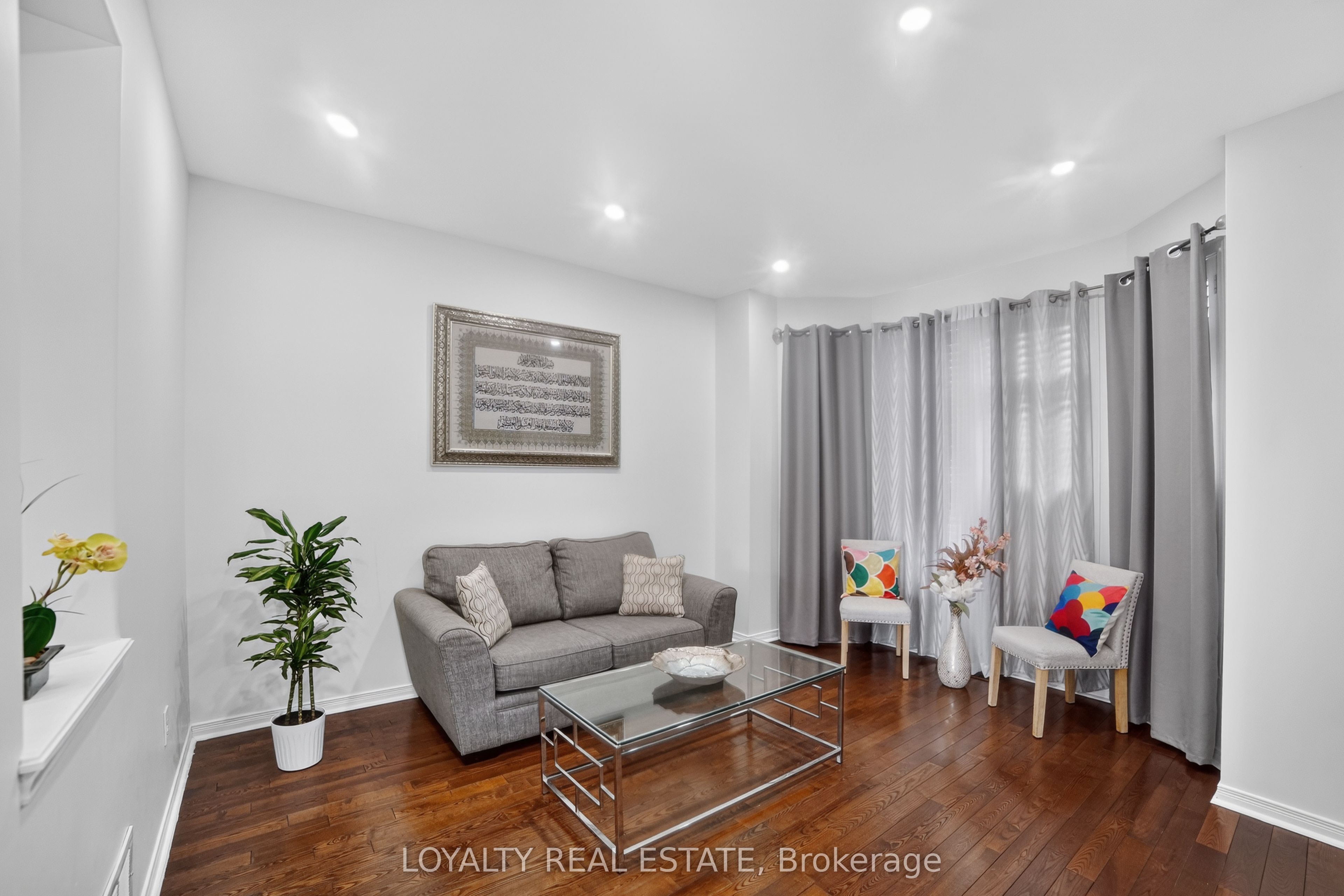 5 Southam Street, Ajax, ON L1Z 1R6 photo 4