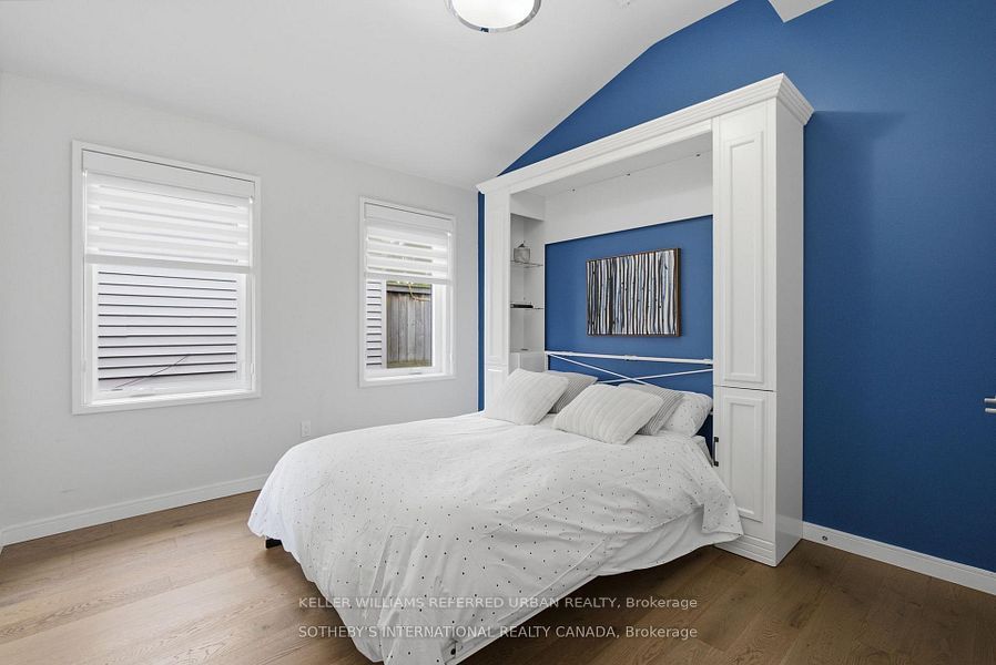 32 Eaton Avenue 2, Toronto, ON M4J 2Z5 photo 4