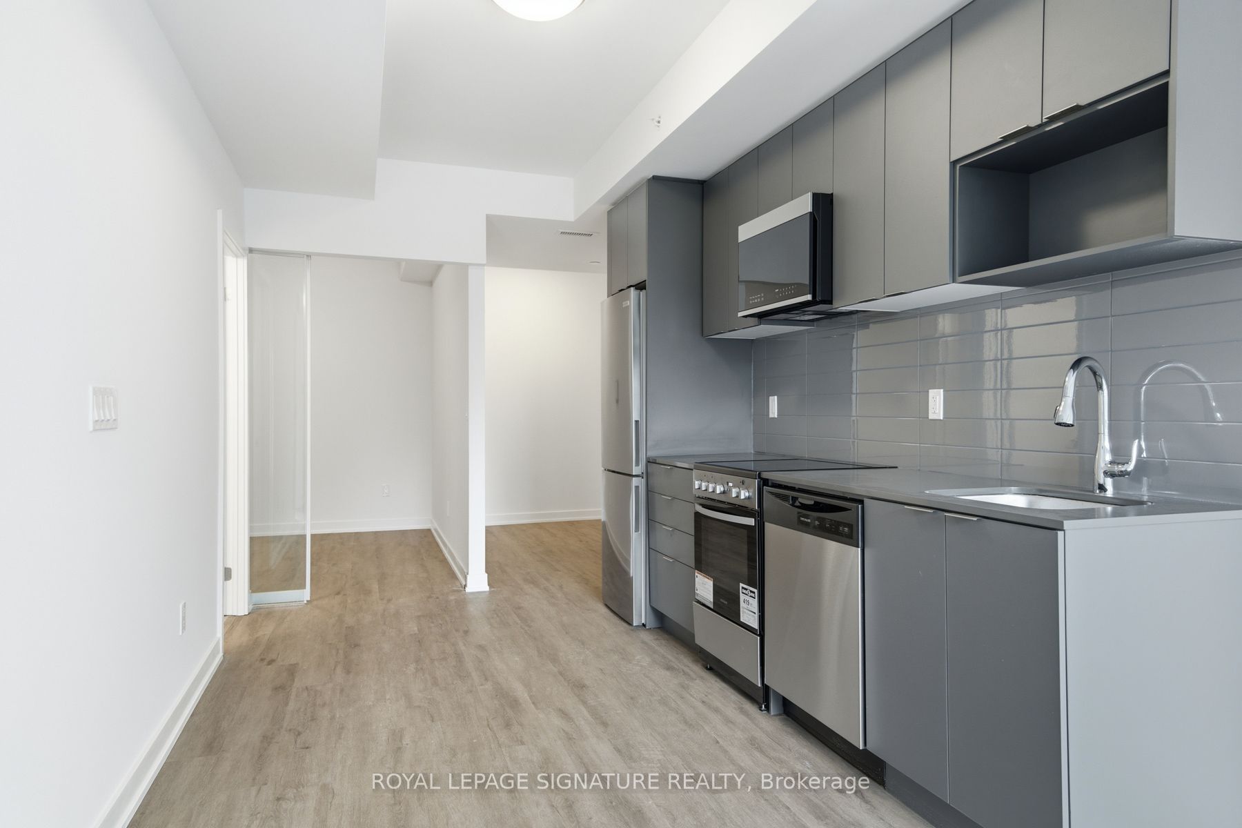 4569 Kingston Road 306, Toronto, ON M1E 2P2 photo 2