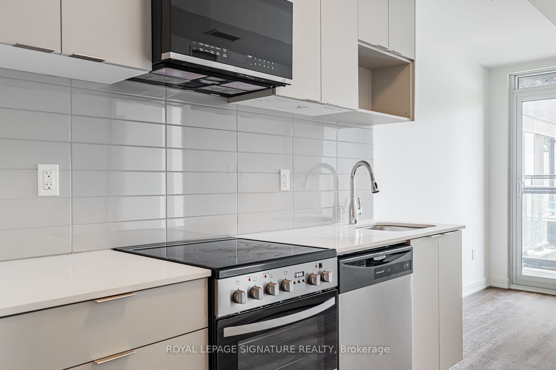 4569 Kingston Road 405, Toronto, ON M1E 2P2 photo 4