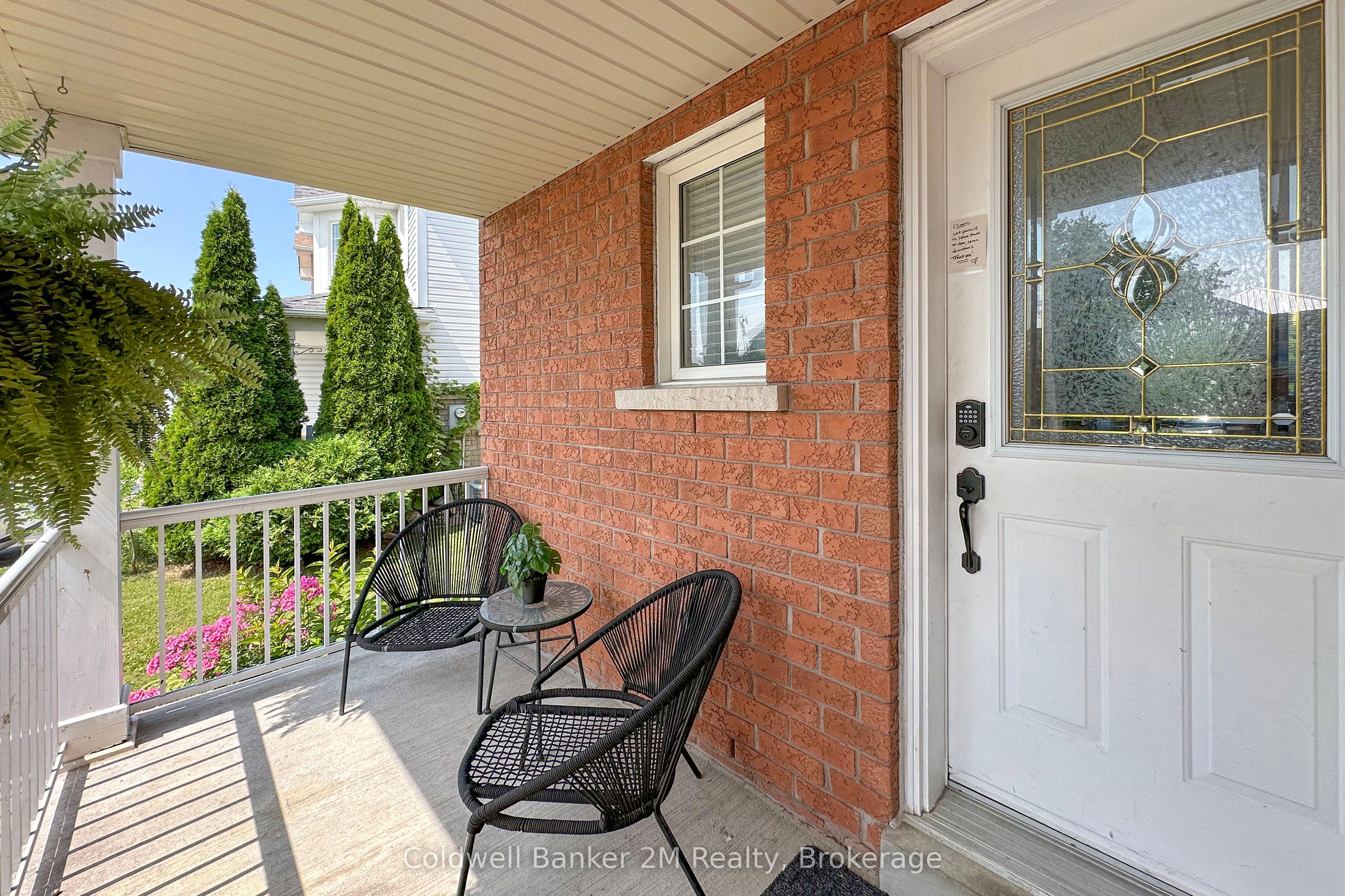10 Eldad Drive, Clarington, ON L1C 5L1 photo 3