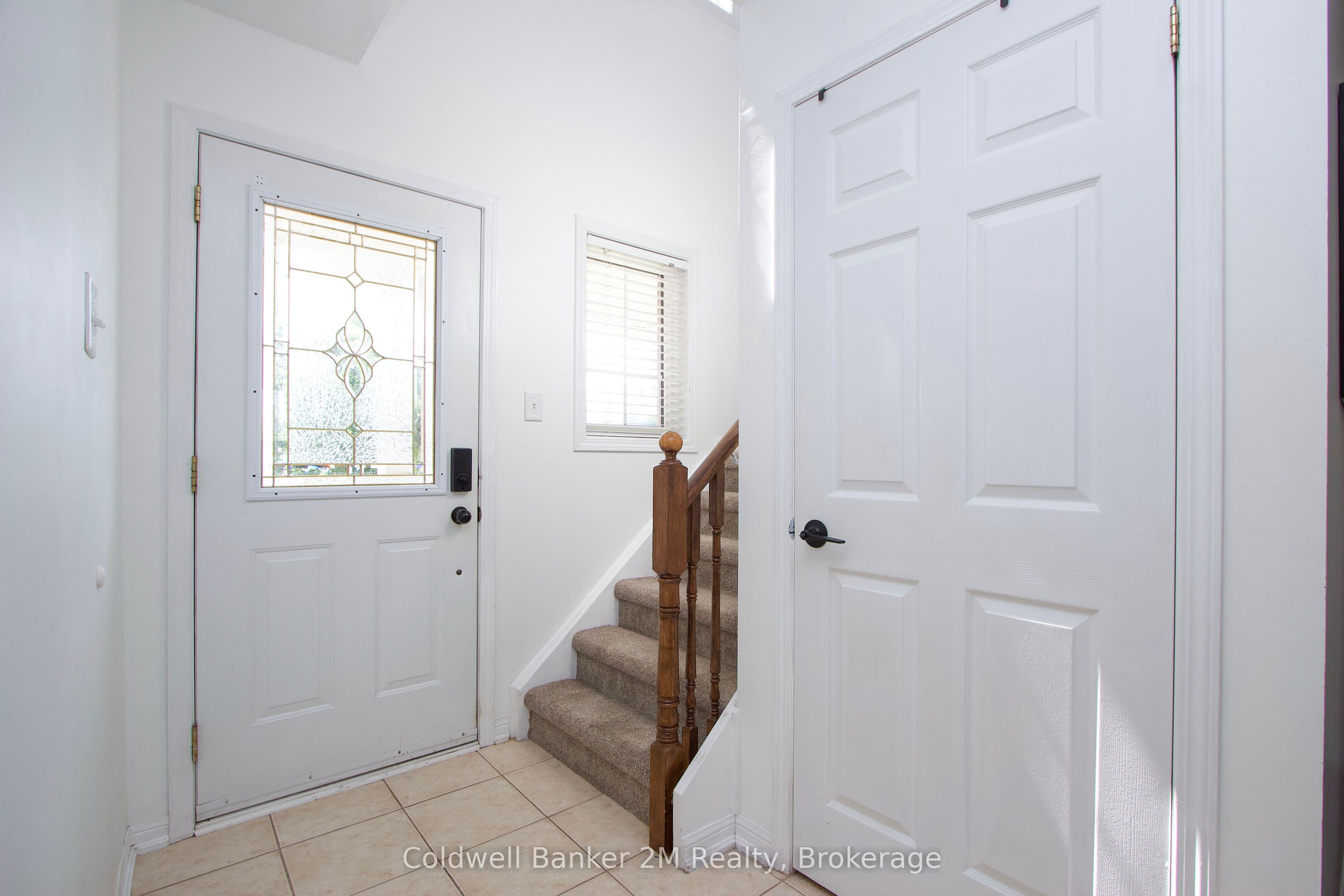 10 Eldad Drive, Clarington, ON L1C 5L1 photo 4