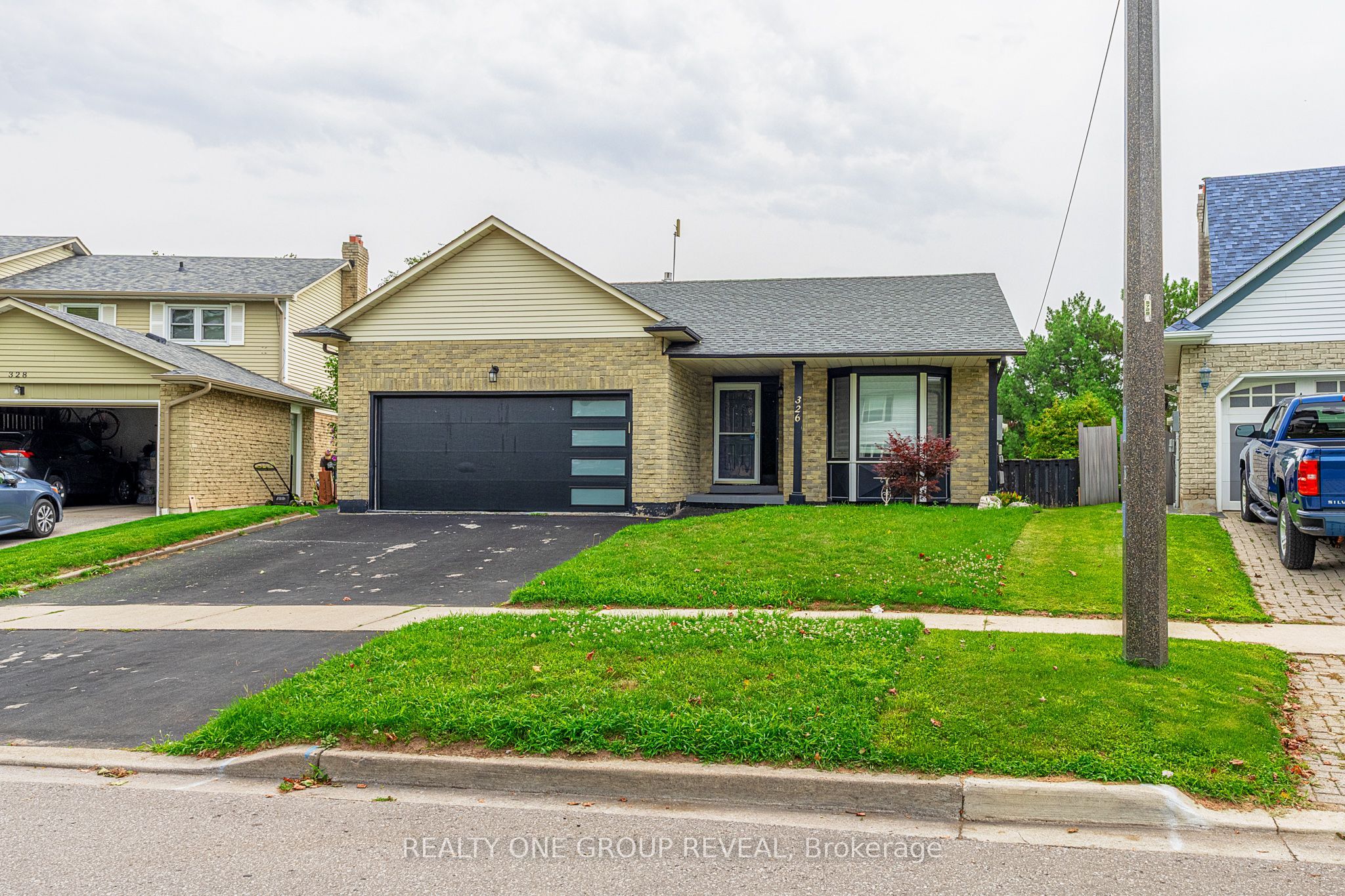 326 Prince Of Wales Drive, Whitby, ON L1N 6M9