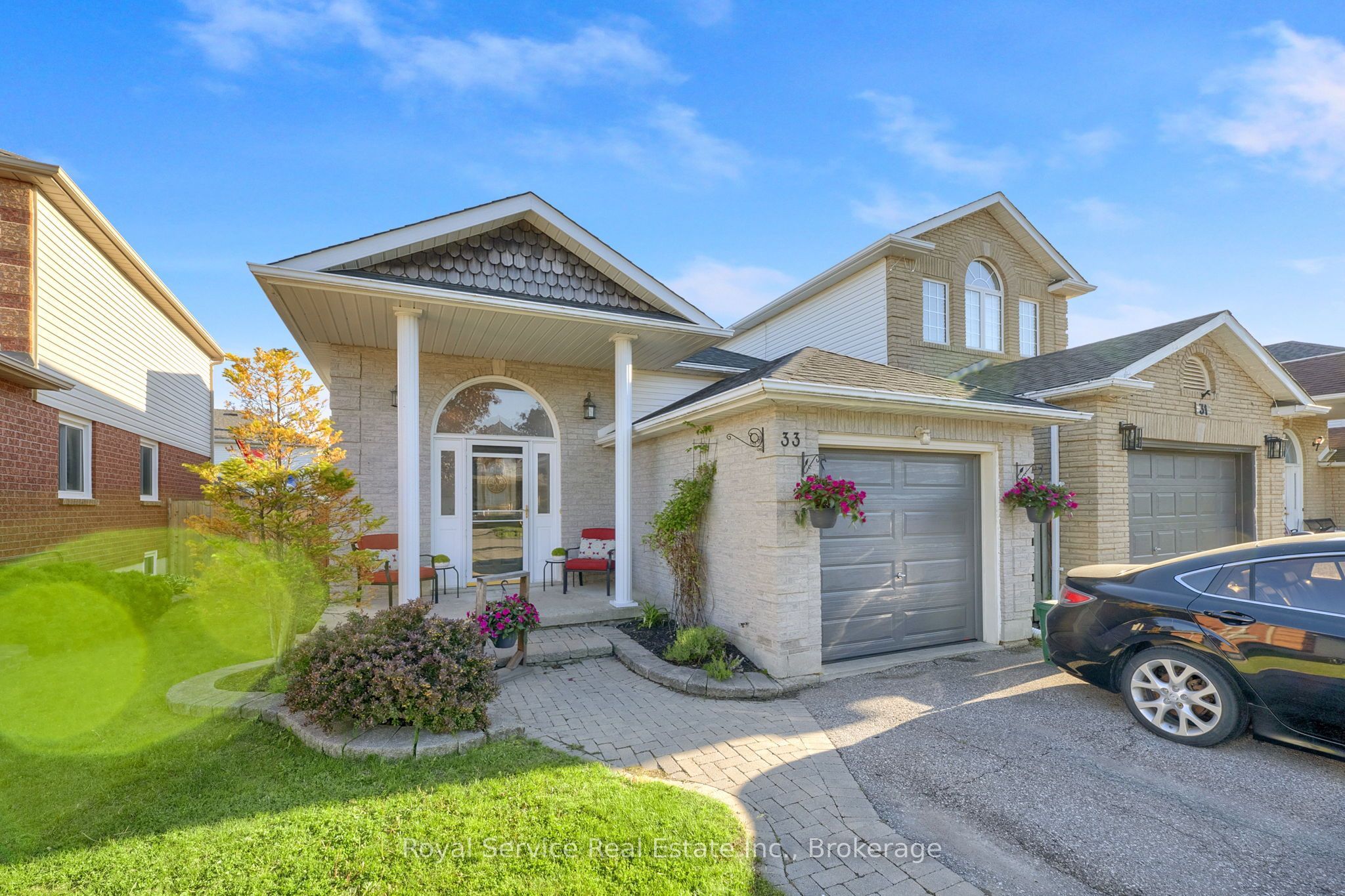 33 Mallory Street, Clarington, ON L1E 2B4