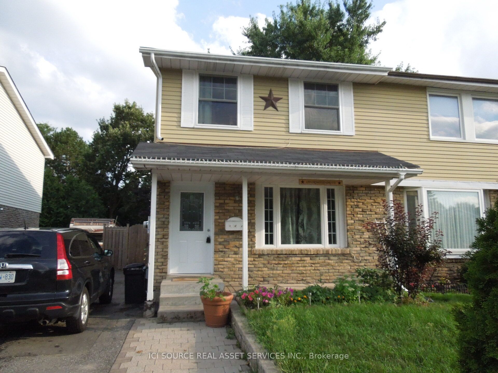129 Ormond Drive, Oshawa, ON L1G 6T3