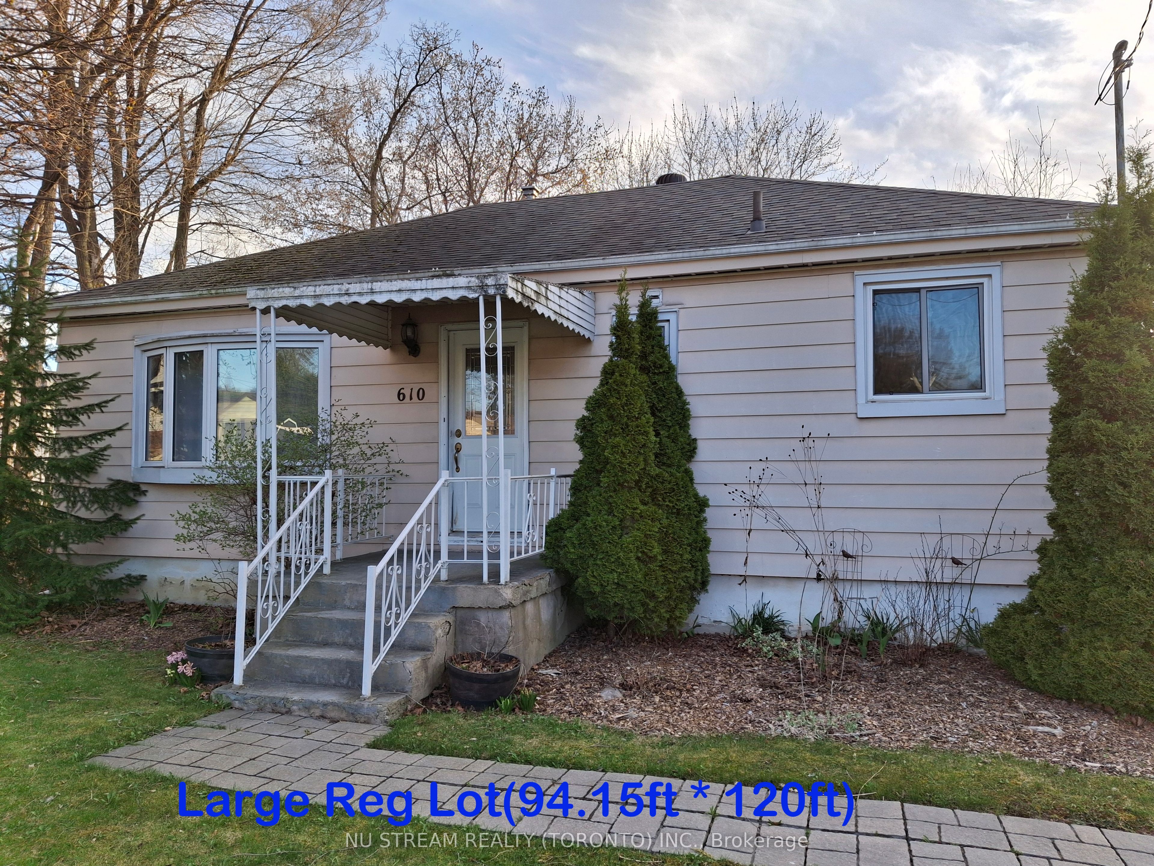610 Stewart Street, Whitby, ON L1N 3V4
