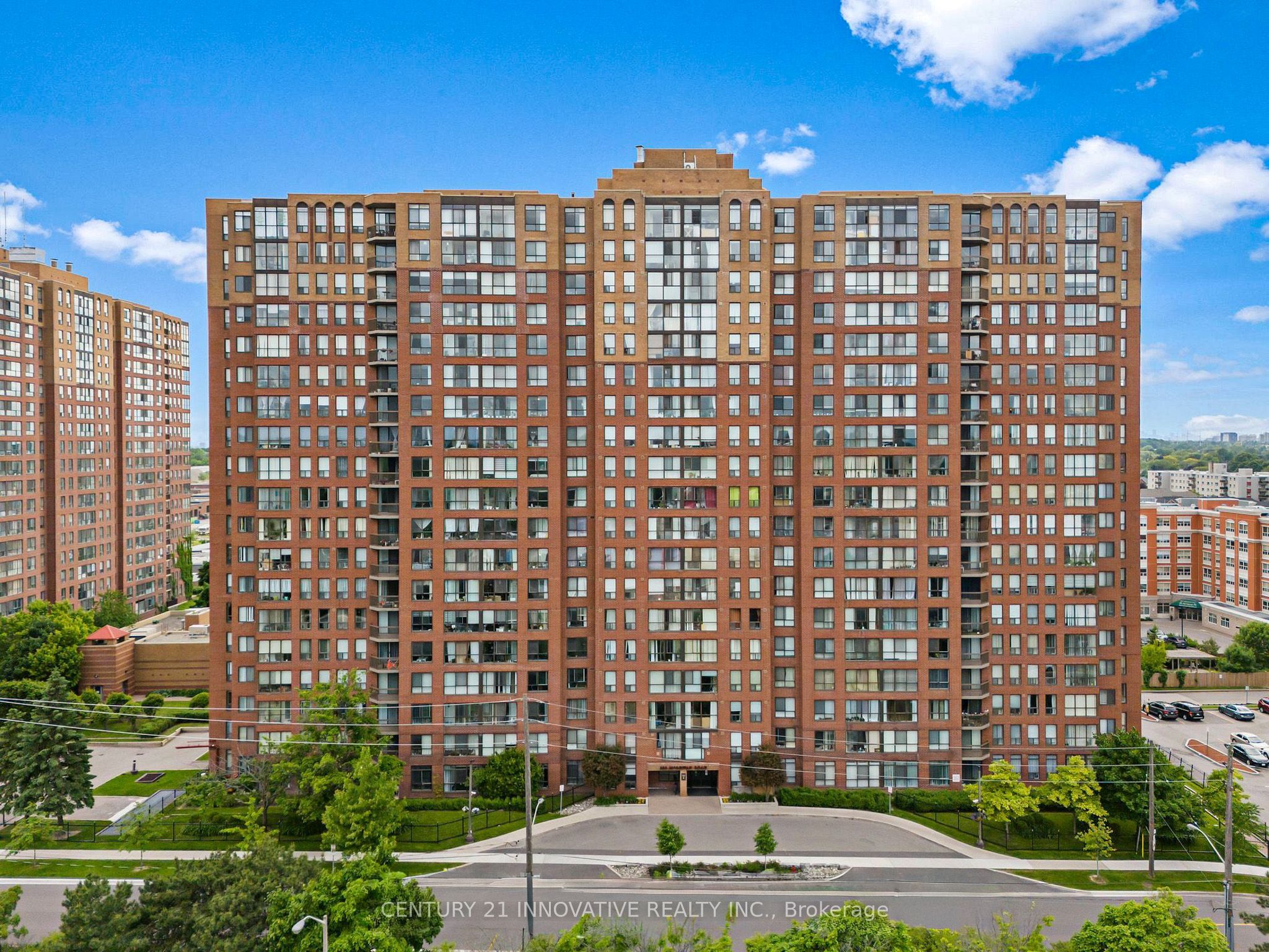 330 Mccowan Road 1702, Toronto, ON M1J 3N3 photo 2
