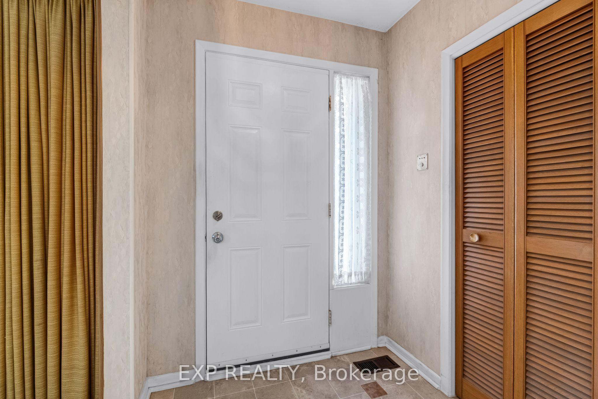 20 Marlena Drive, Toronto, ON M1E 2Z1 photo 3