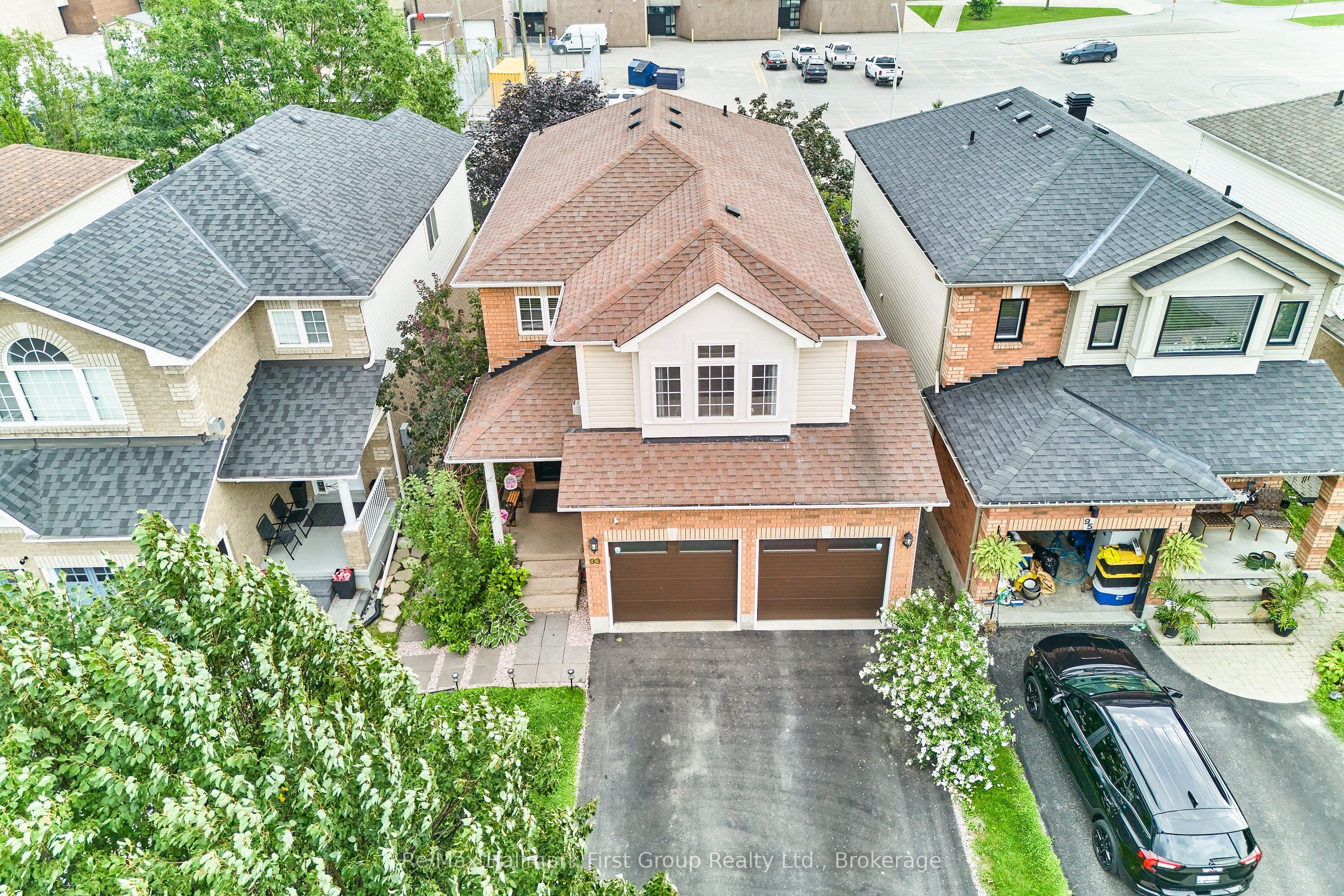 93 Trudeau Drive, Clarington, ON L1C 5K5 photo 2