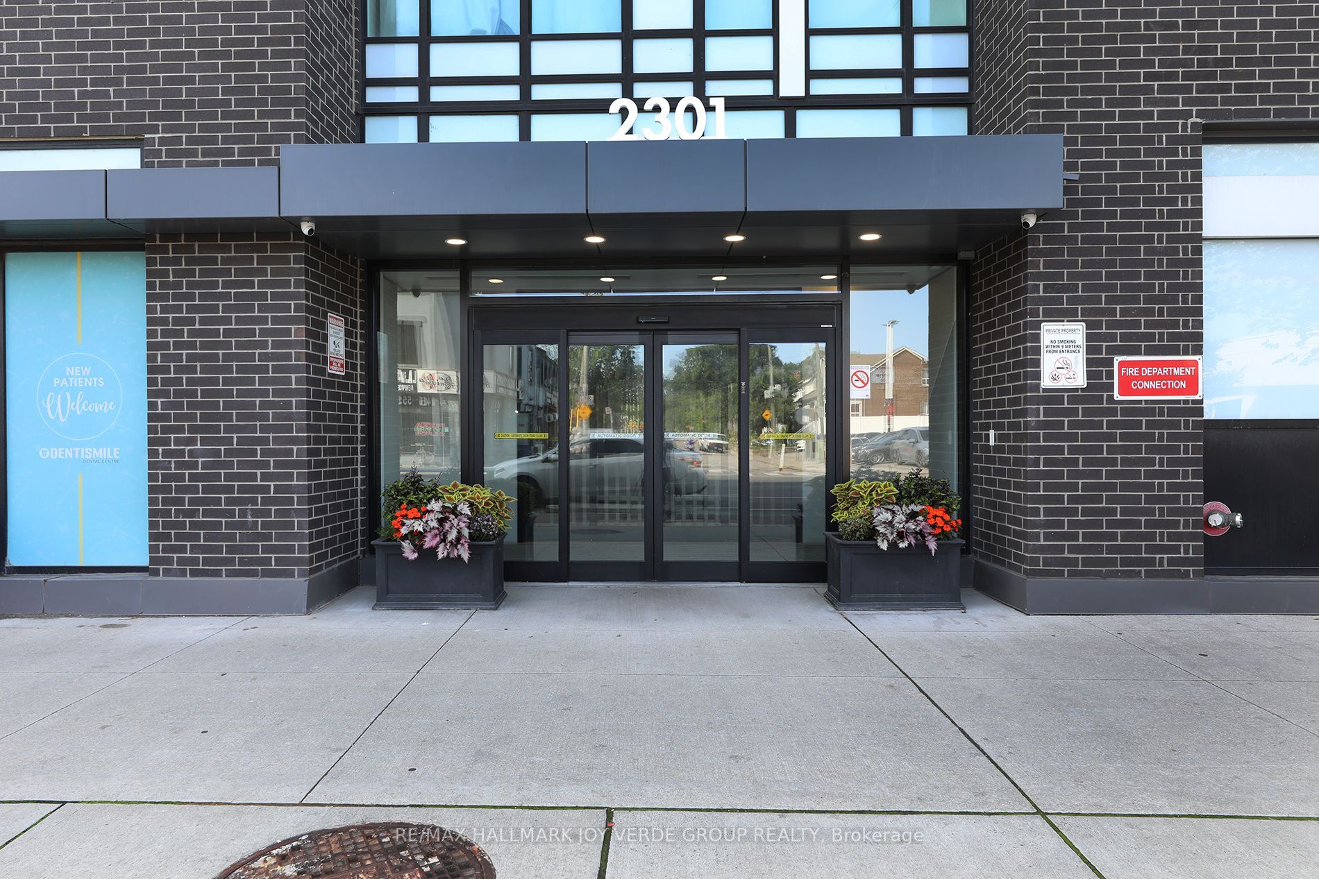 2301 Danforth Avenue 616, Toronto, ON M4C 0A7 photo 2