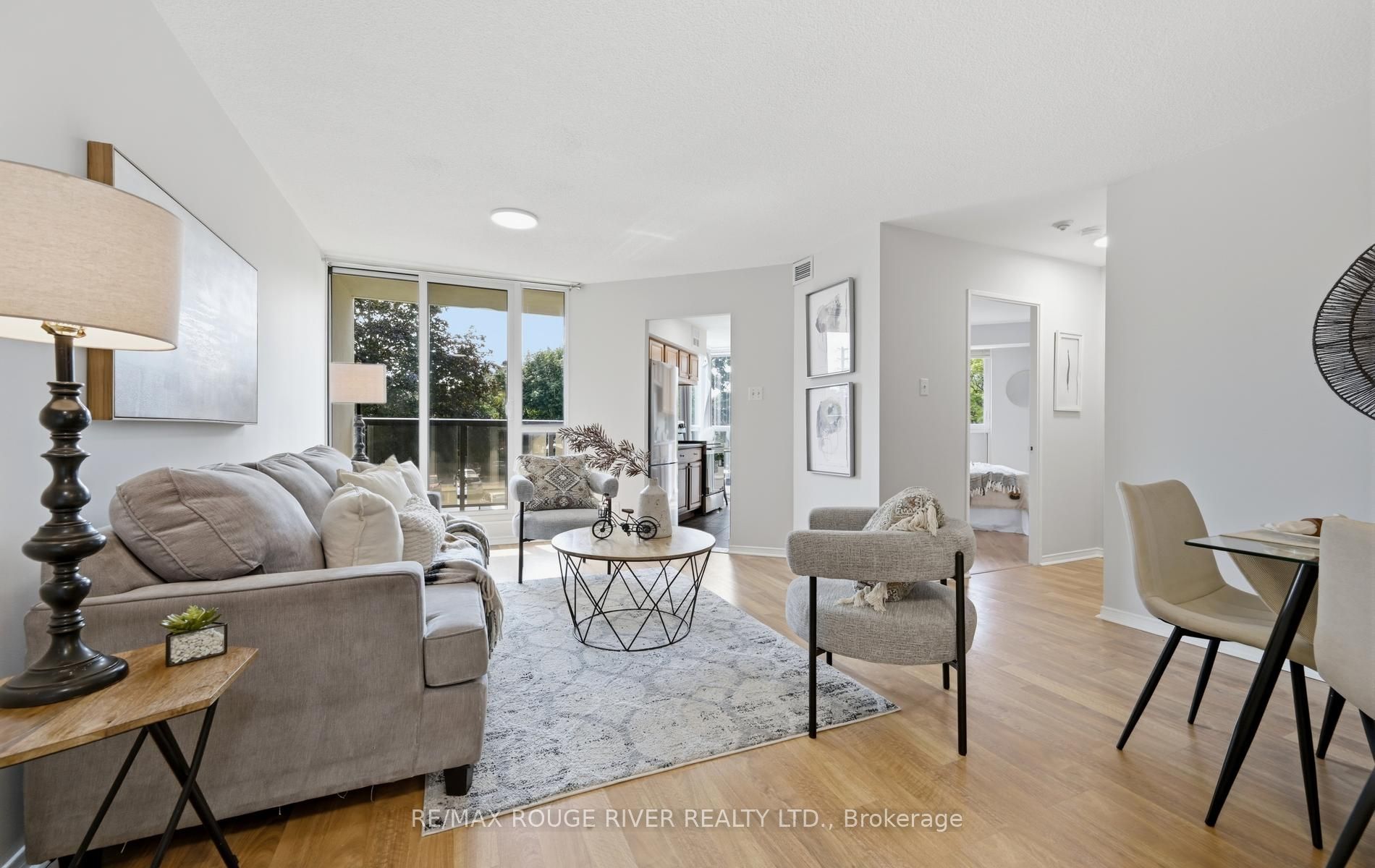 2 Westney Road N 208, Ajax, ON L1T 3H3 photo 4