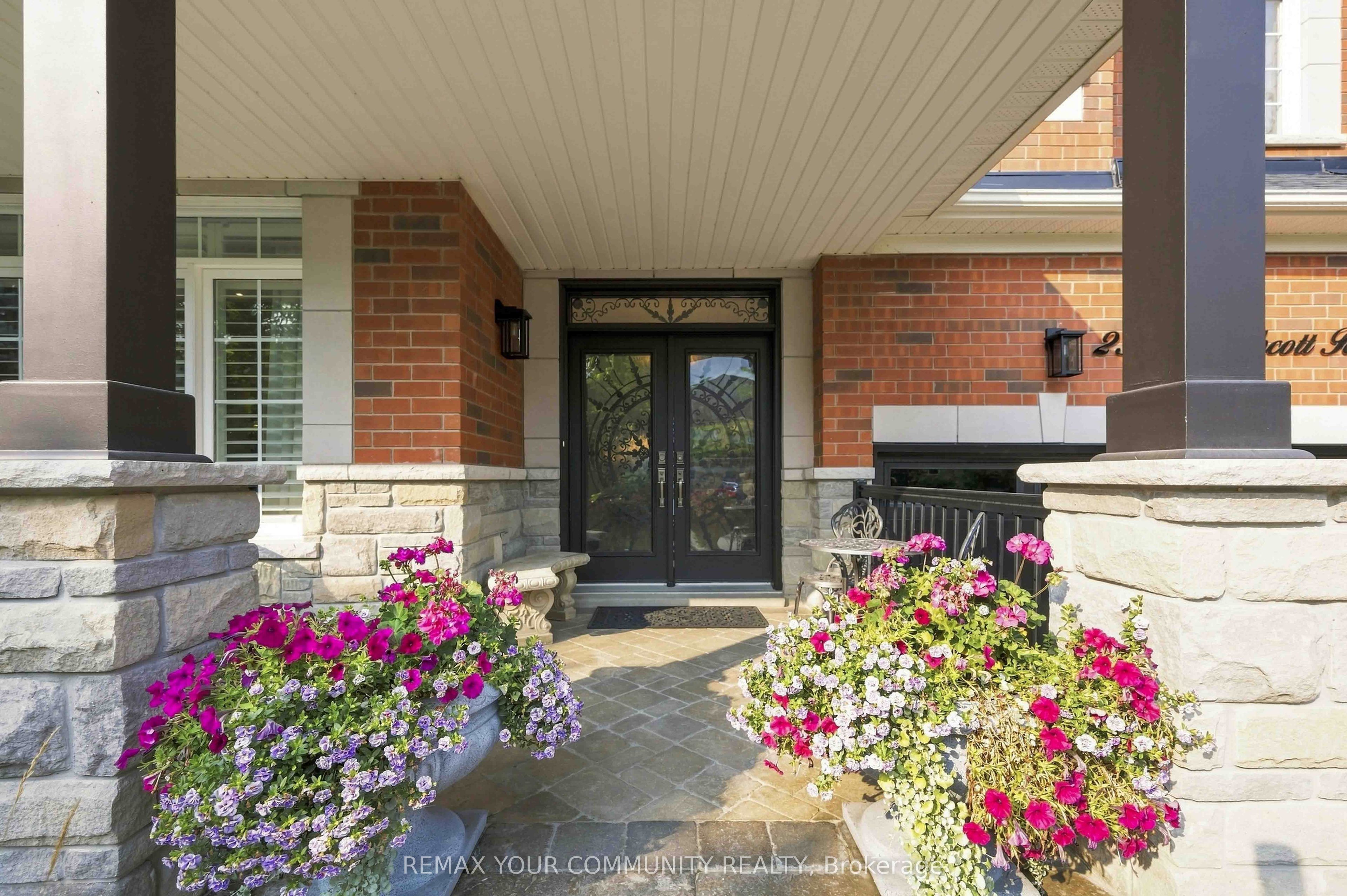 2313 Southcott Road, Pickering, ON L1X 0A6 photo 4