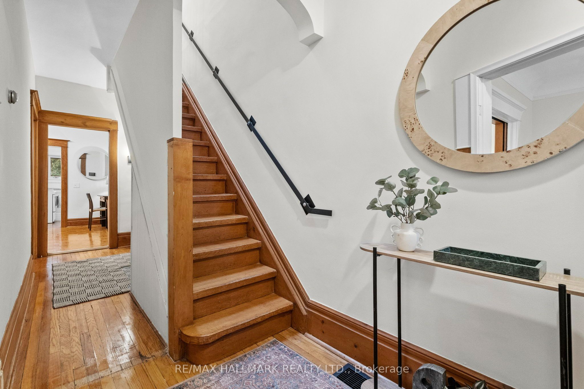 159 Gillard Avenue, Toronto, ON M4J 4N7 photo 4