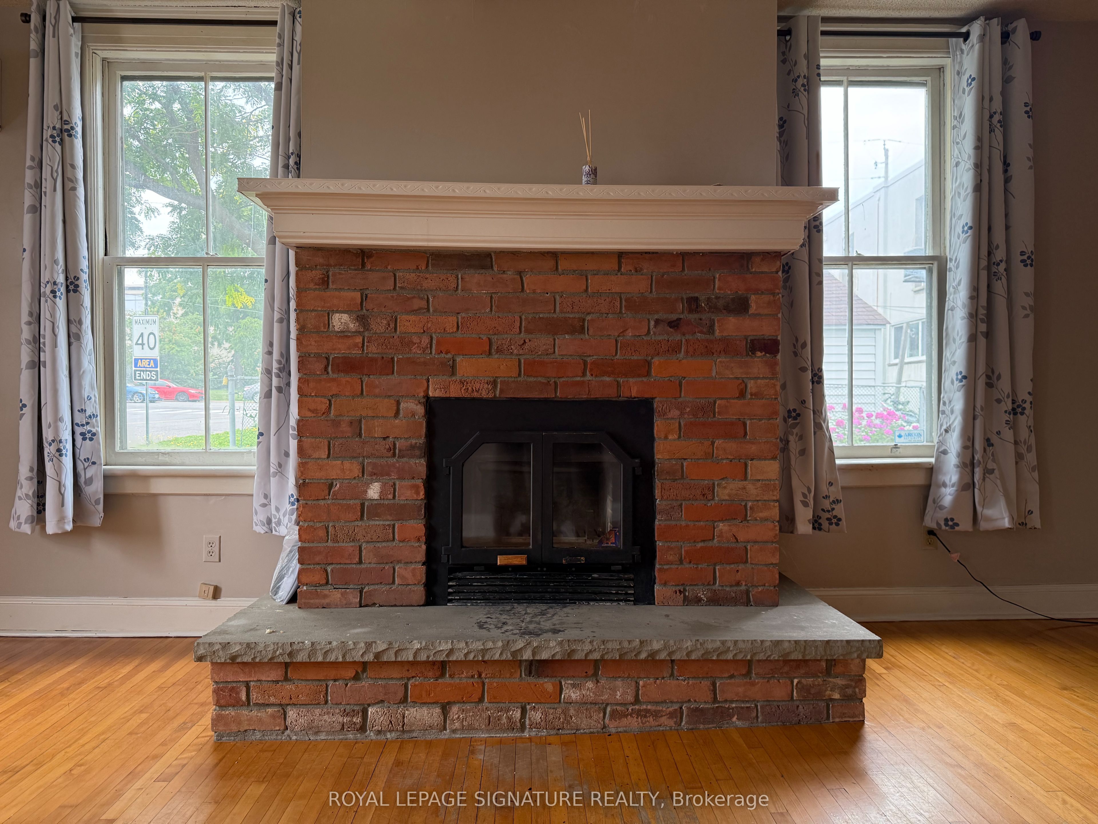 12 Hemlock Avenue, Oshawa, ON L1H 1Y7 photo 4