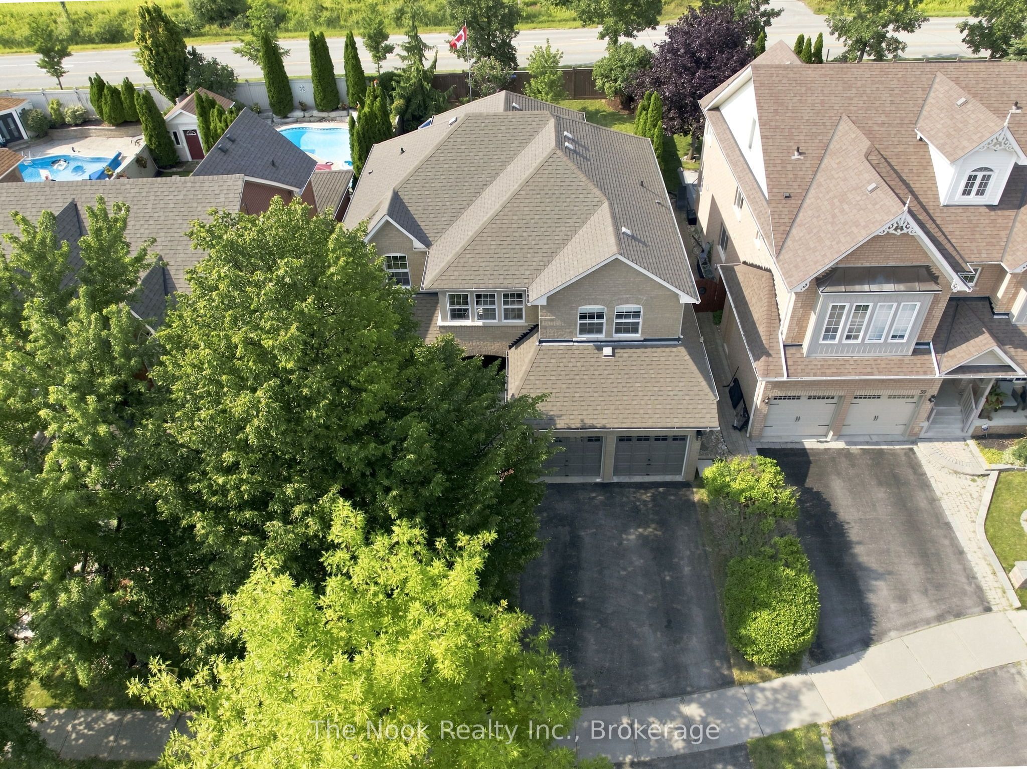 41 Dopp Crescent, Whitby, ON L1M 2E5 photo 2
