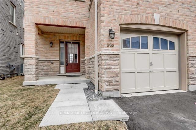 866 Audley Road S, Ajax, ON L1Z 1M4 photo 2