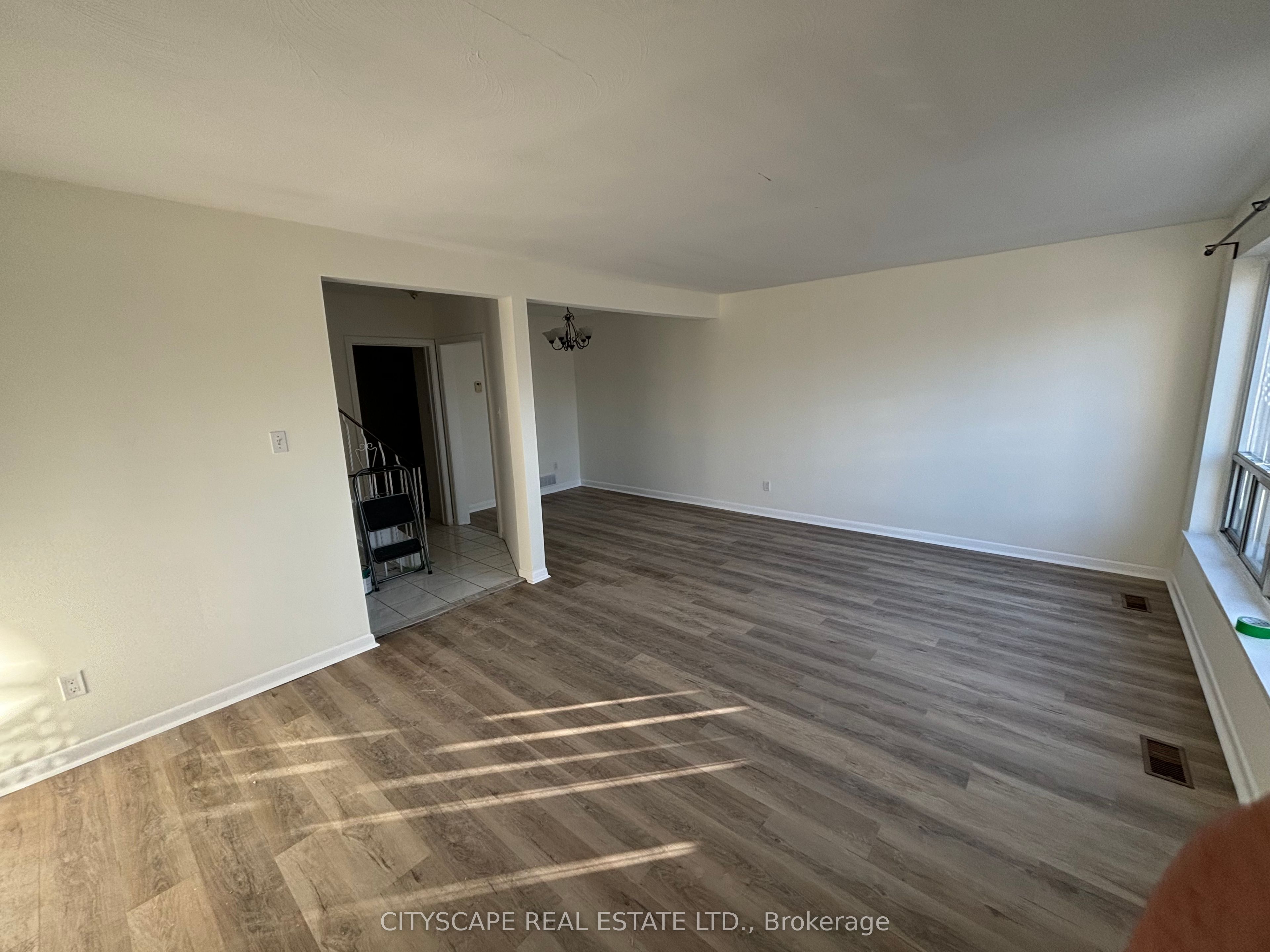 116 Guildwood Parkway, Toronto, ON M1E 1P3 photo 4