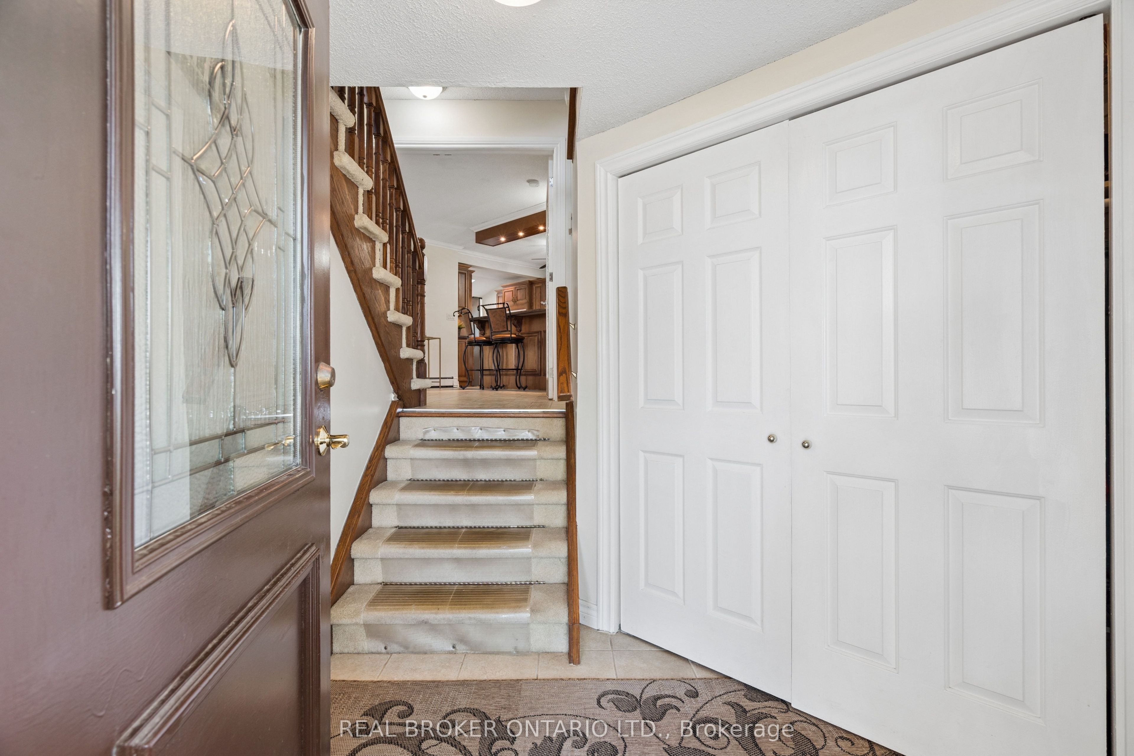 695 Front Road, Pickering, ON L1W 1P1 photo 5