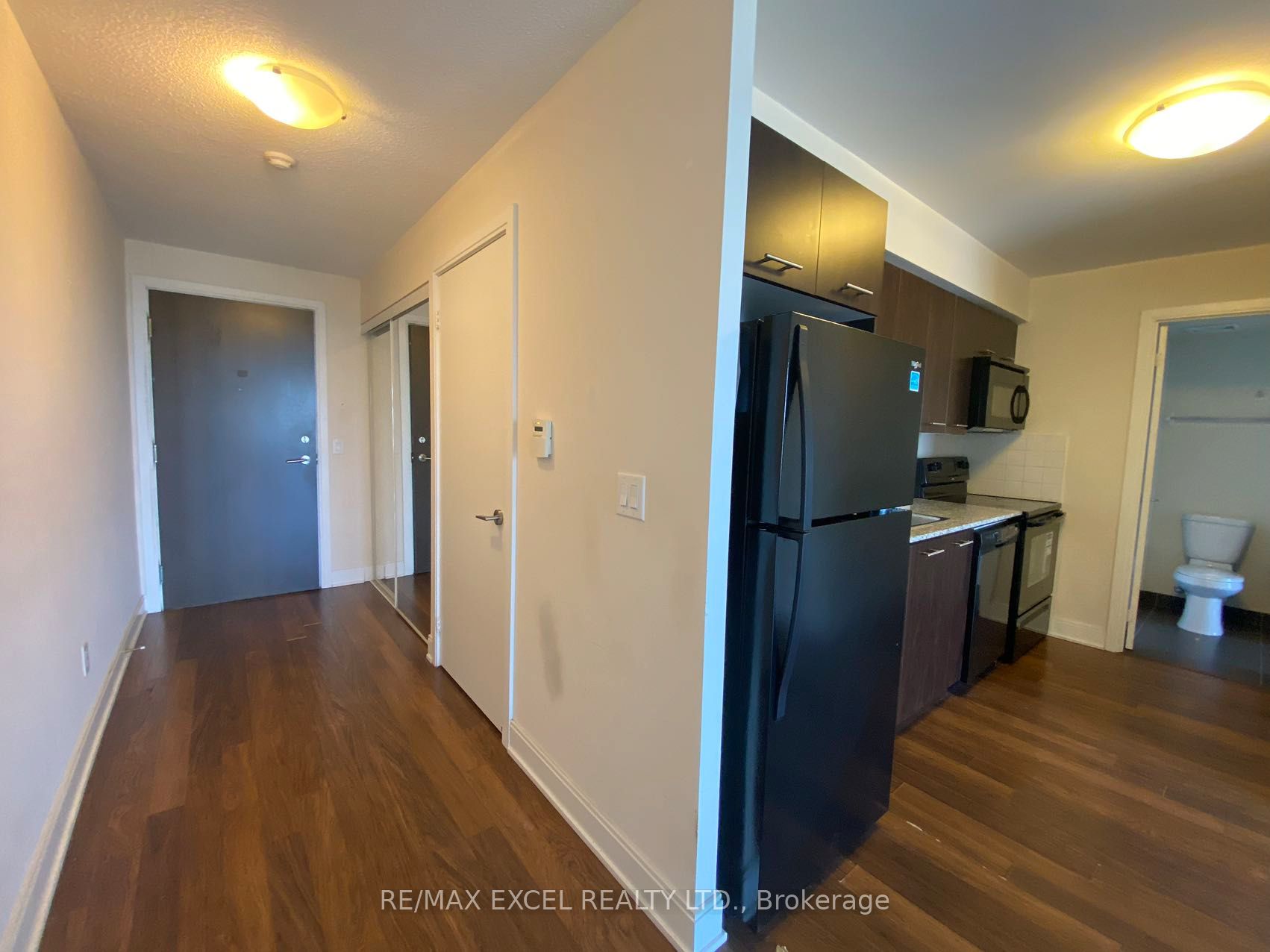 125 Village Green Square 3901, Toronto, ON M1S 0G3 photo 4