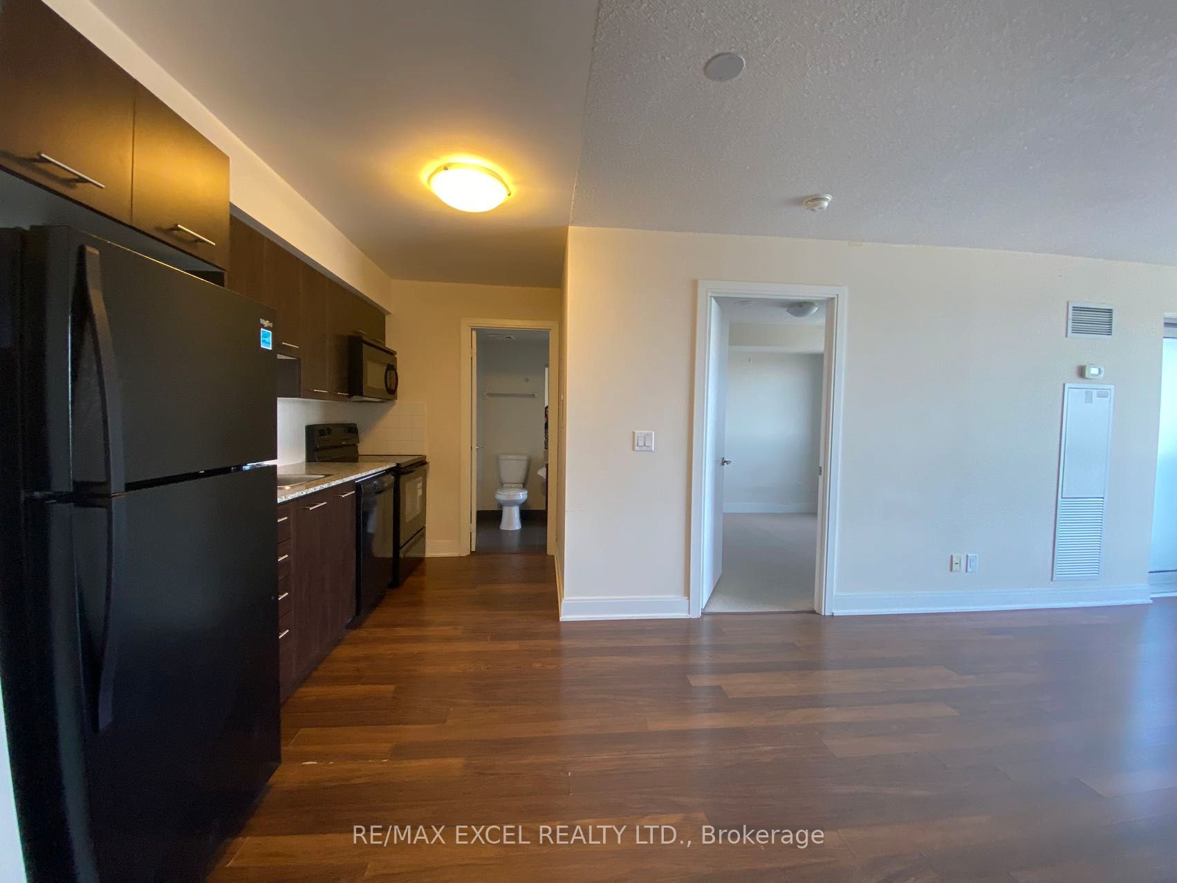 125 Village Green Square 3901, Toronto, ON M1S 0G3 photo 5