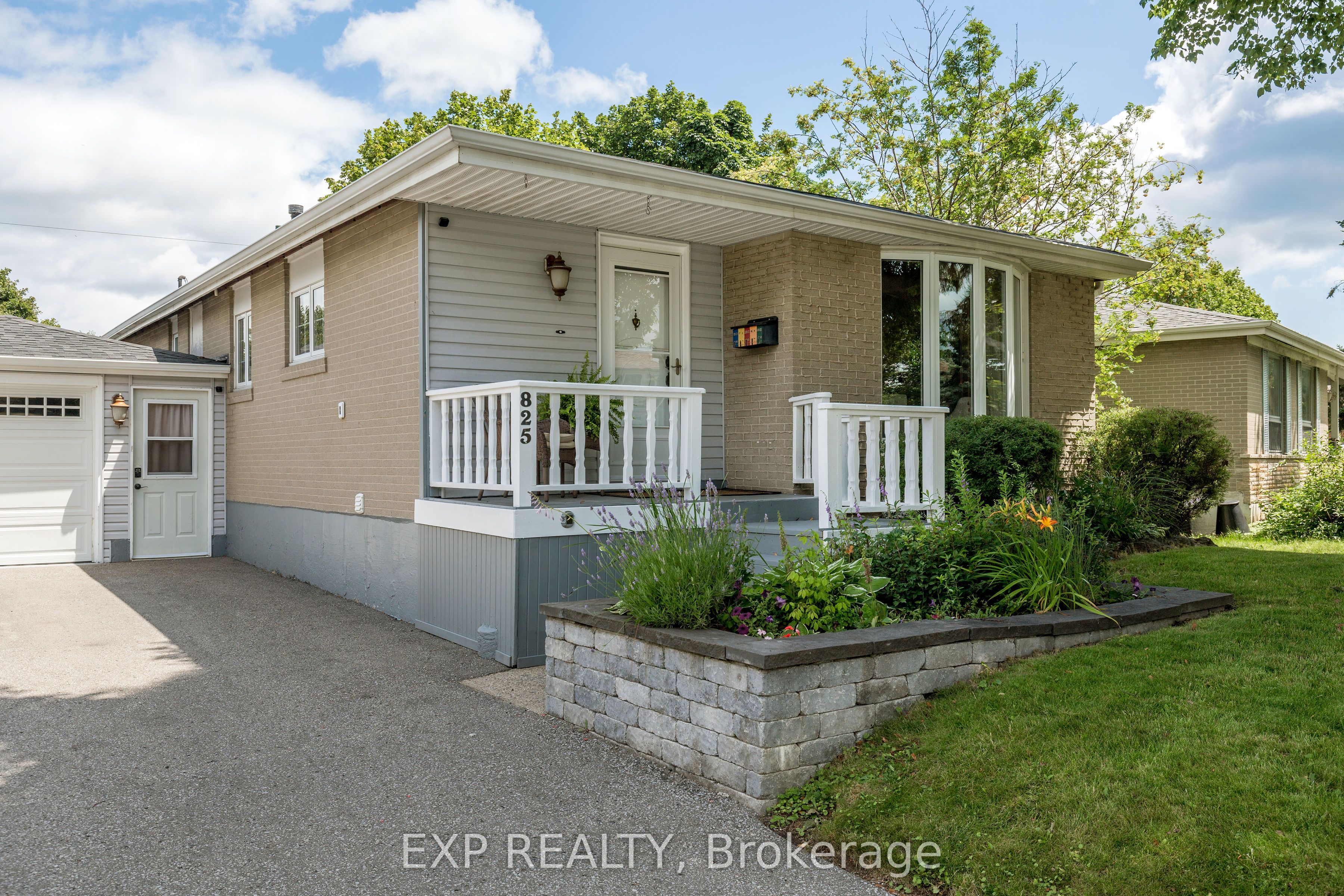 825 Bem Avenue, Pickering, ON L1W 1X2 photo 3