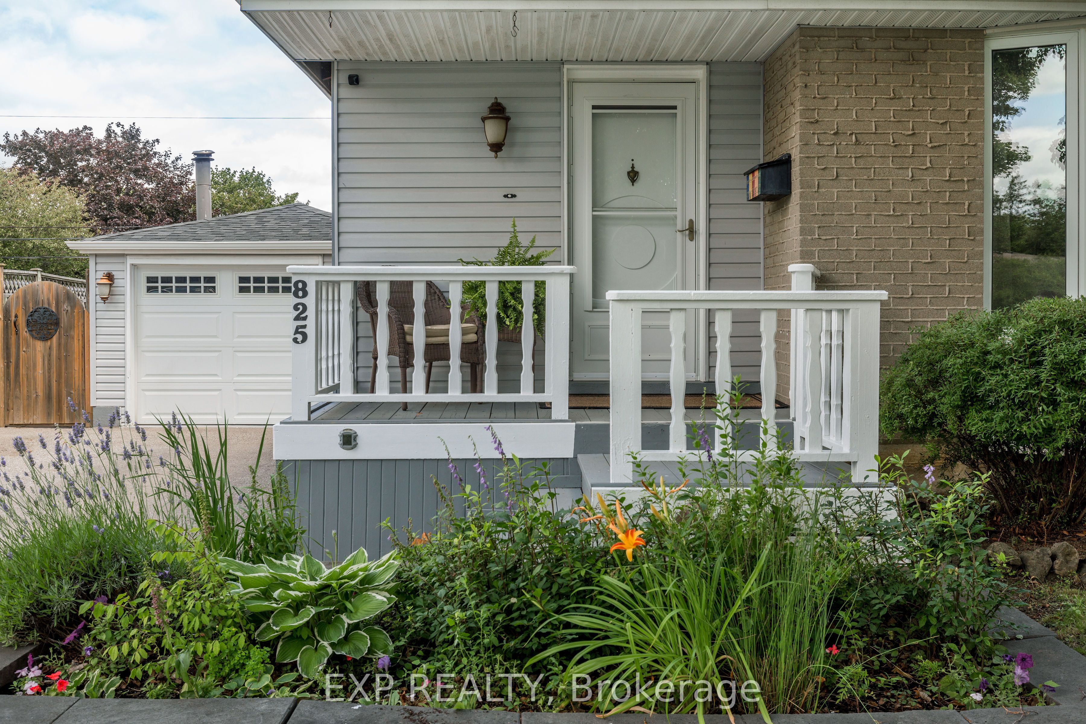 825 Bem Avenue, Pickering, ON L1W 1X2 photo 4