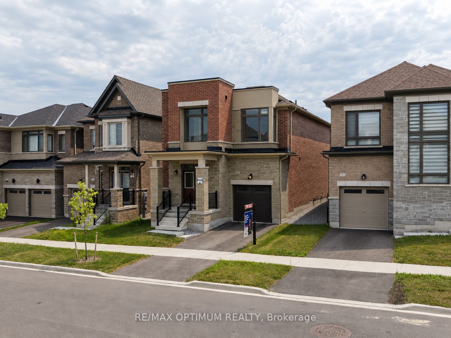 3 Armilia Place, Whitby, ON L1P 0N9 photo 3