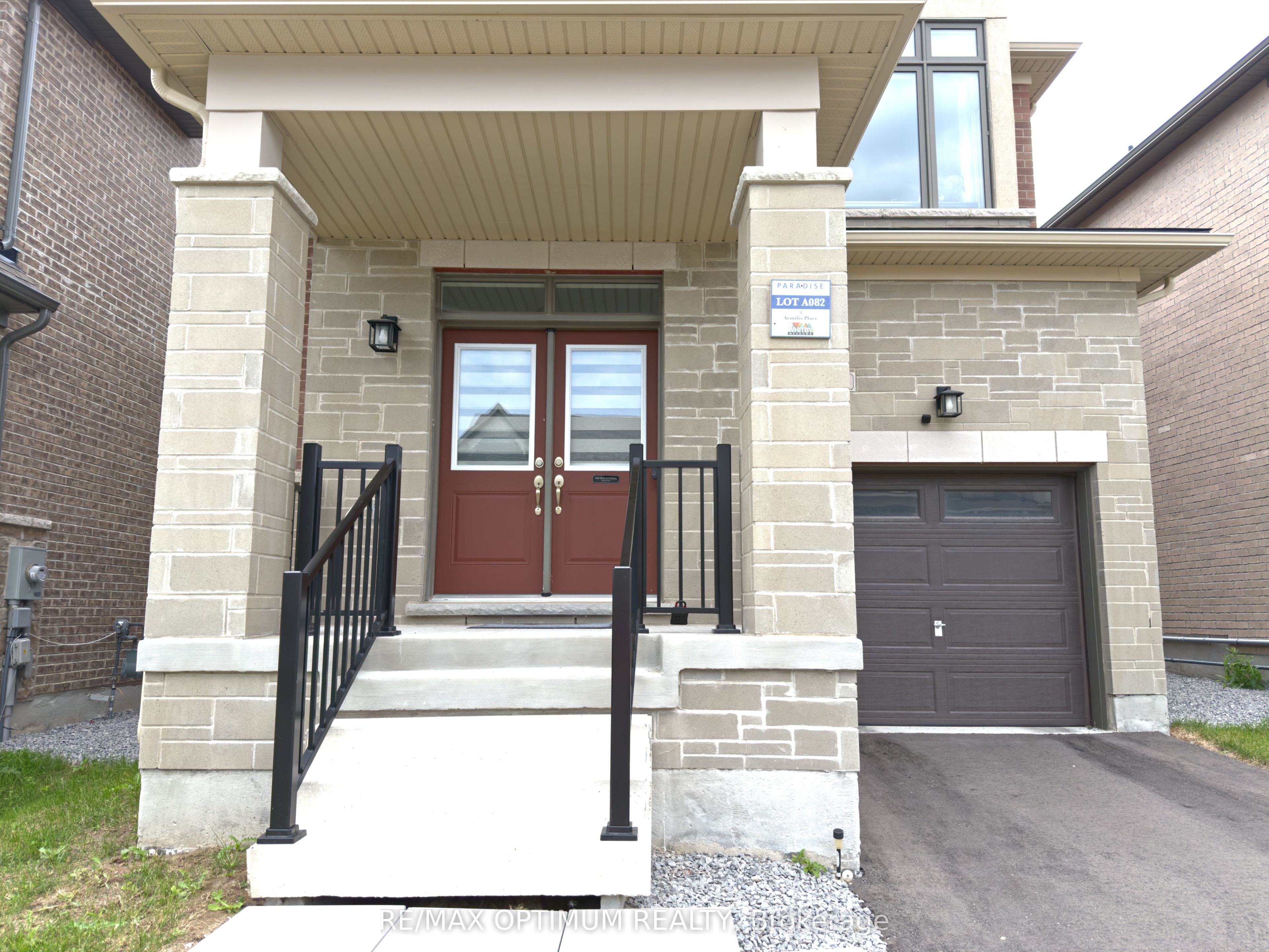 3 Armilia Place, Whitby, ON L1P 0N9 photo 4