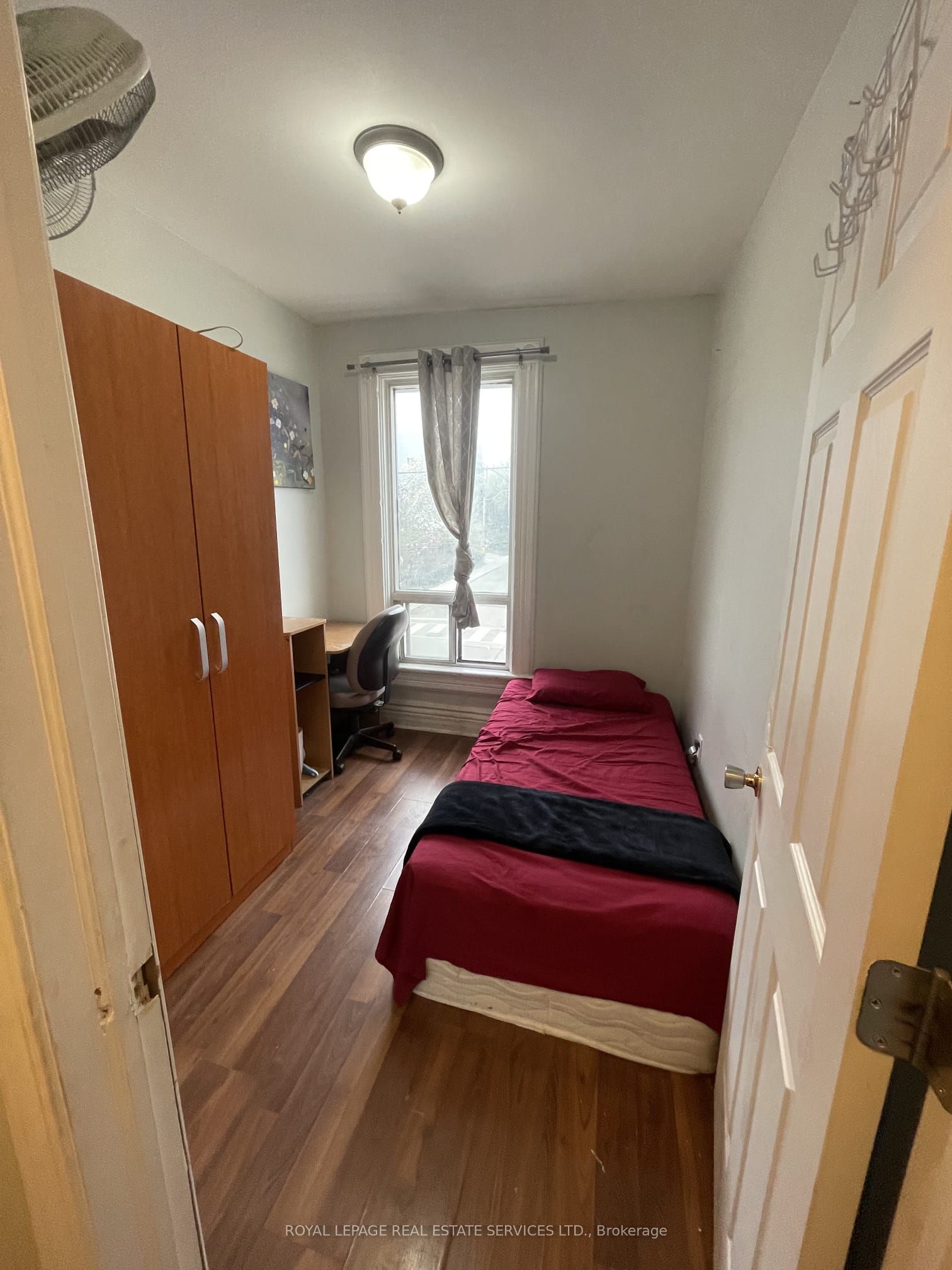 753 Gerrard Street E 2, Toronto, ON M4M 1Y5 photo 3