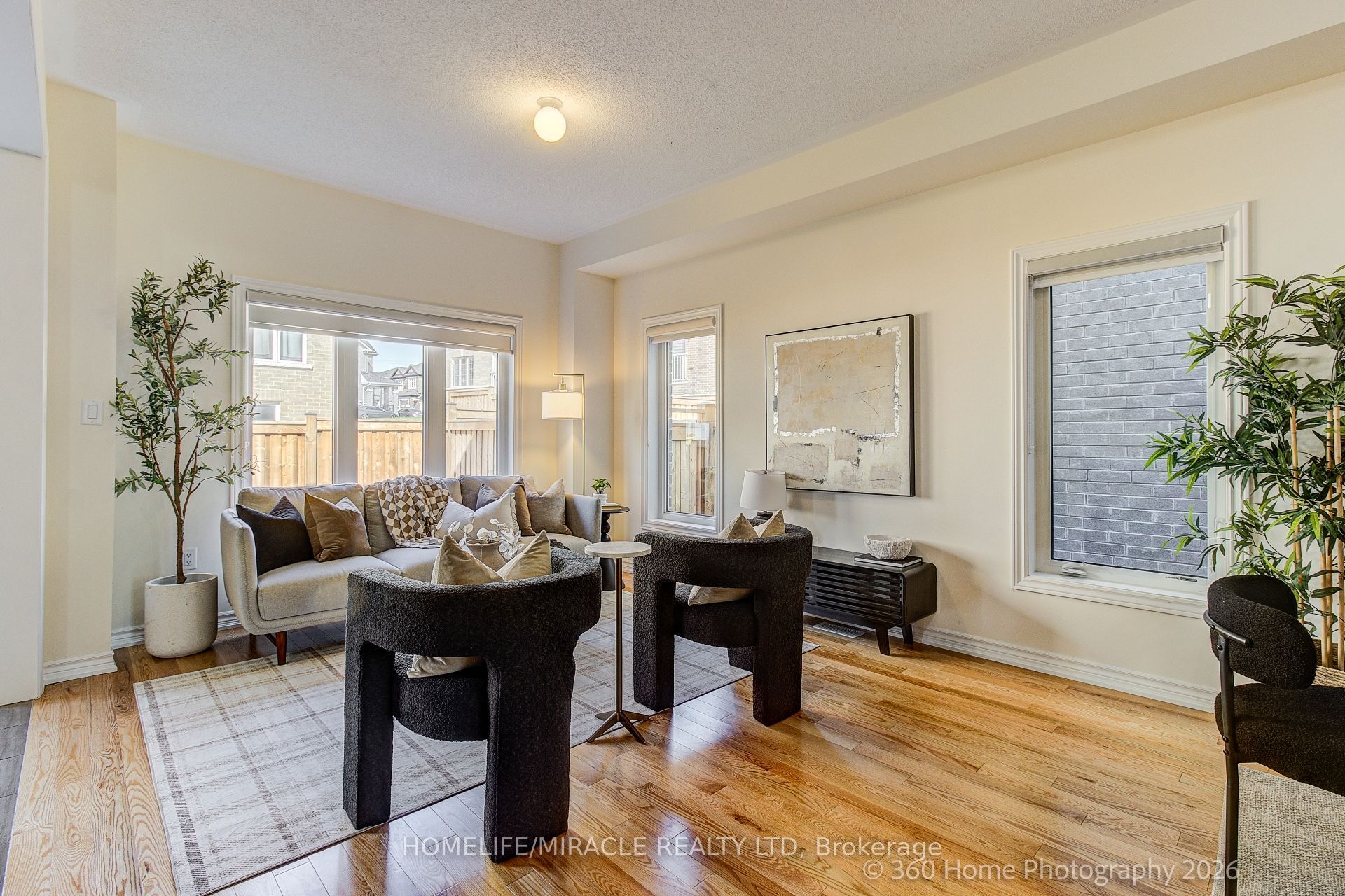 2528 Athena Path, Pickering, ON L1X 0M4 photo 3