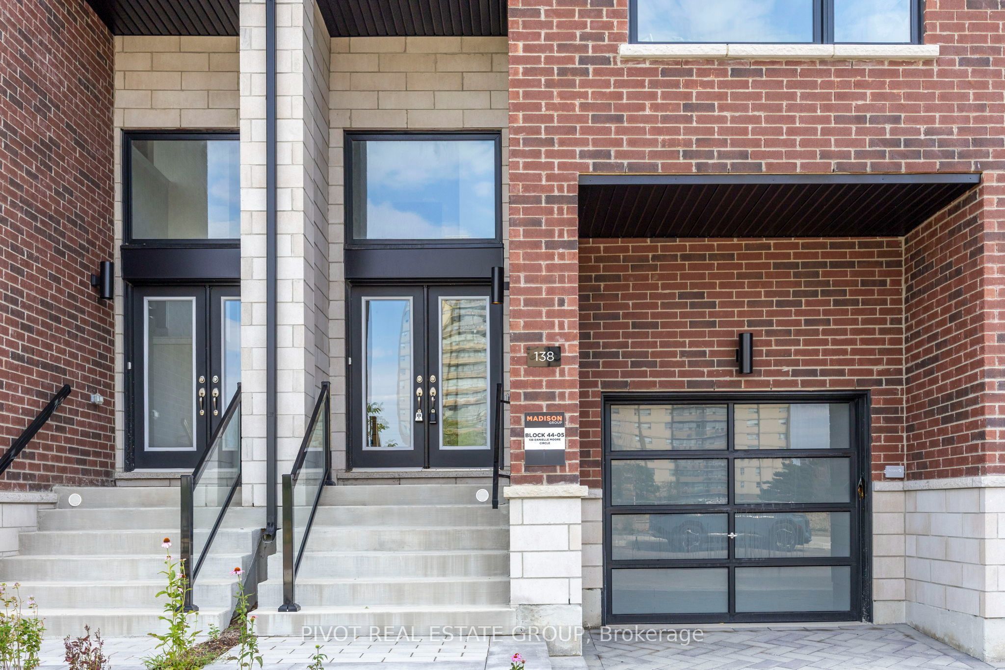 138 Danielle Moore Circle, Toronto, ON M1P 0G9 photo 4